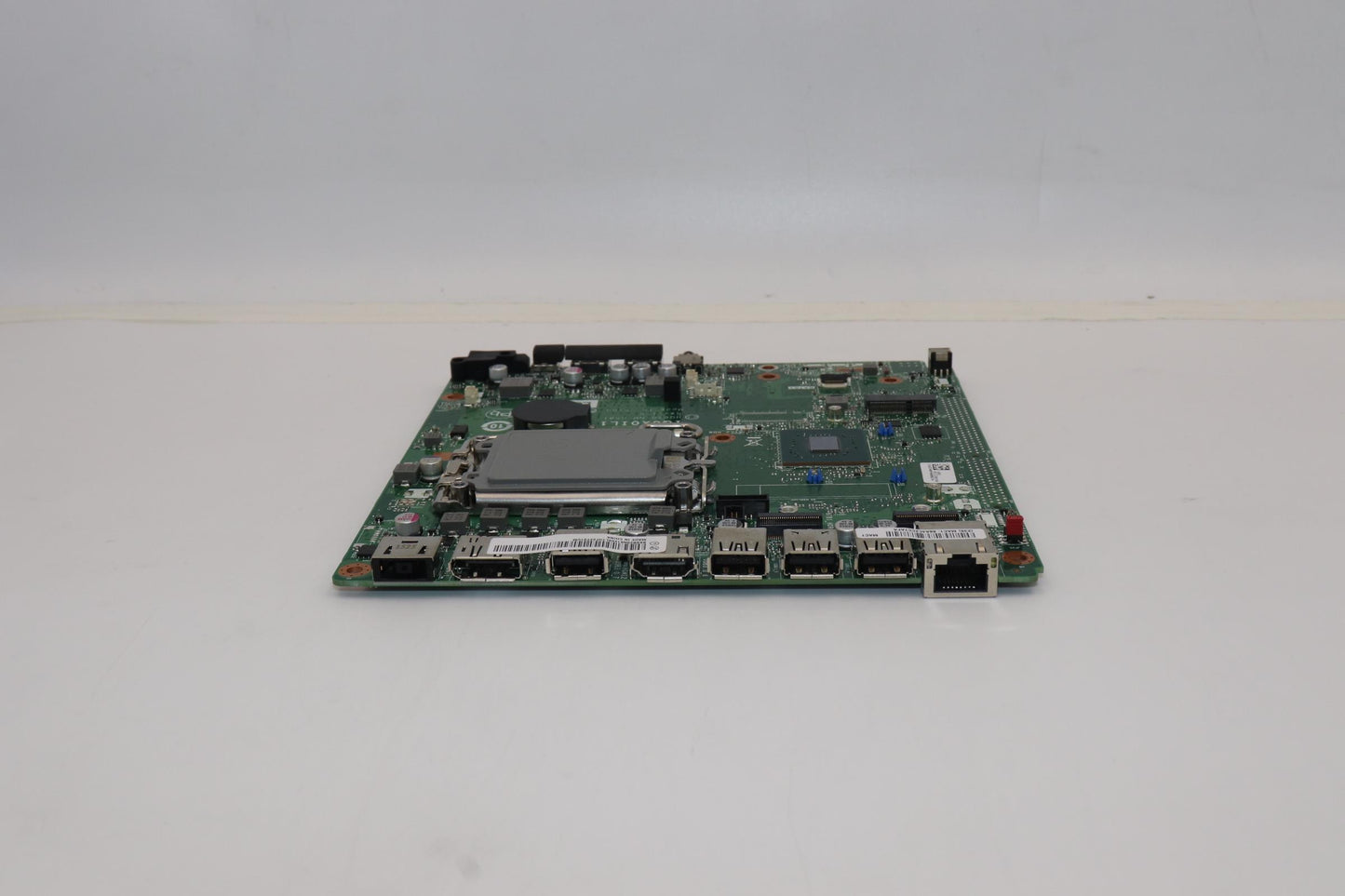 Lenovo Bdplanar Q670 Mb M80Q Gen3 No - 5B20U55052