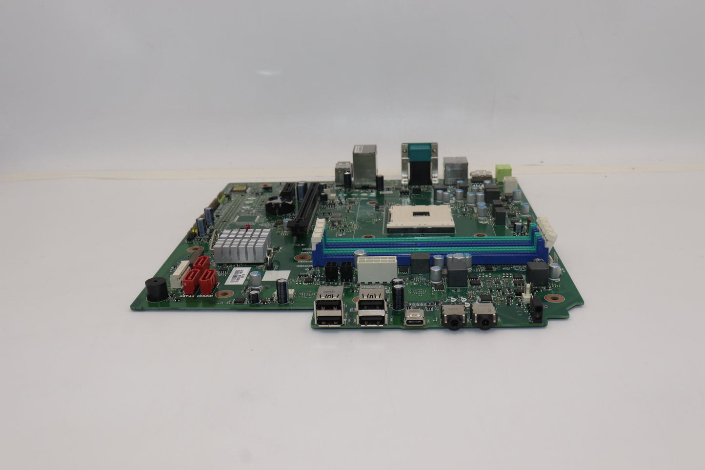 Lenovo Bdplanar Mb Am4 Cz Pro 565 Win - 5B20U55130