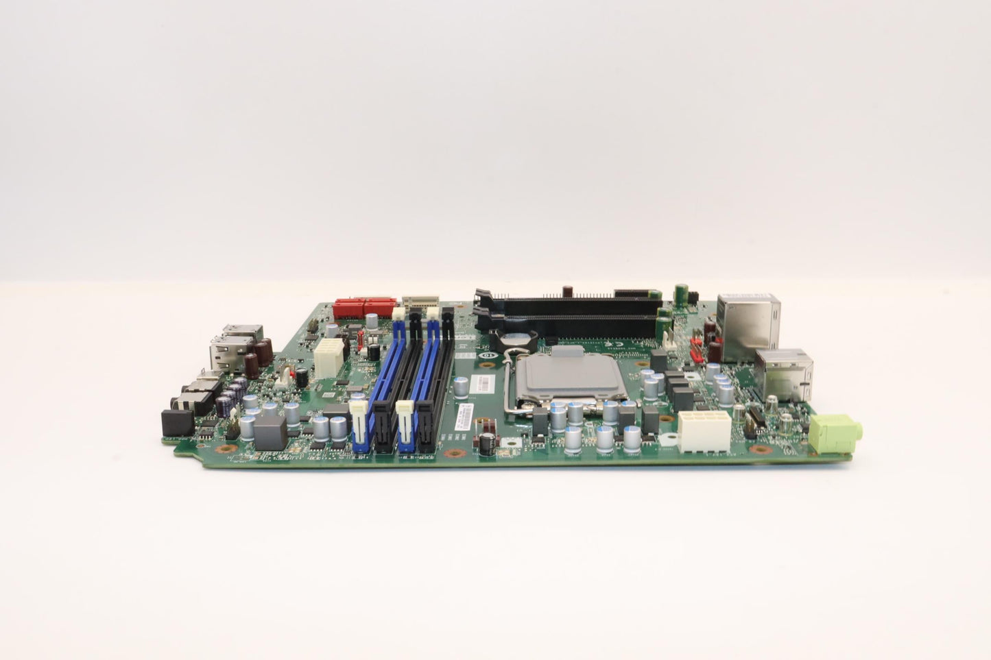 Lenovo Bdplanar Q670 M80Ts Gen3 Iot D - 5B20U55214