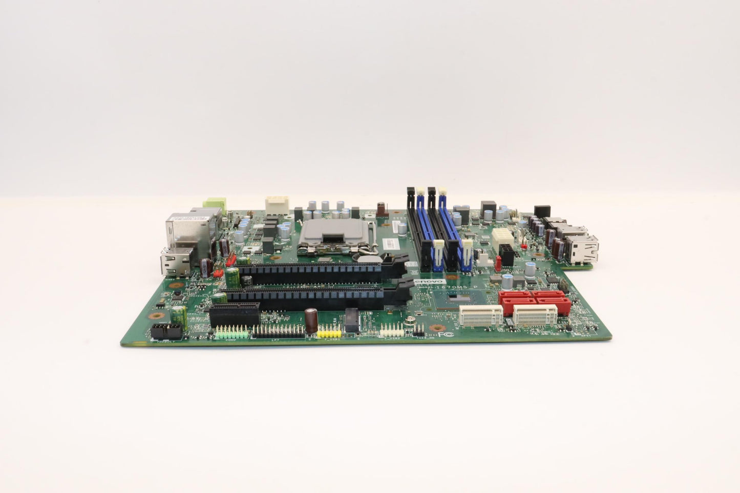 Lenovo Bdplanar Q670 M80Ts Gen3 Iot D - 5B20U55214