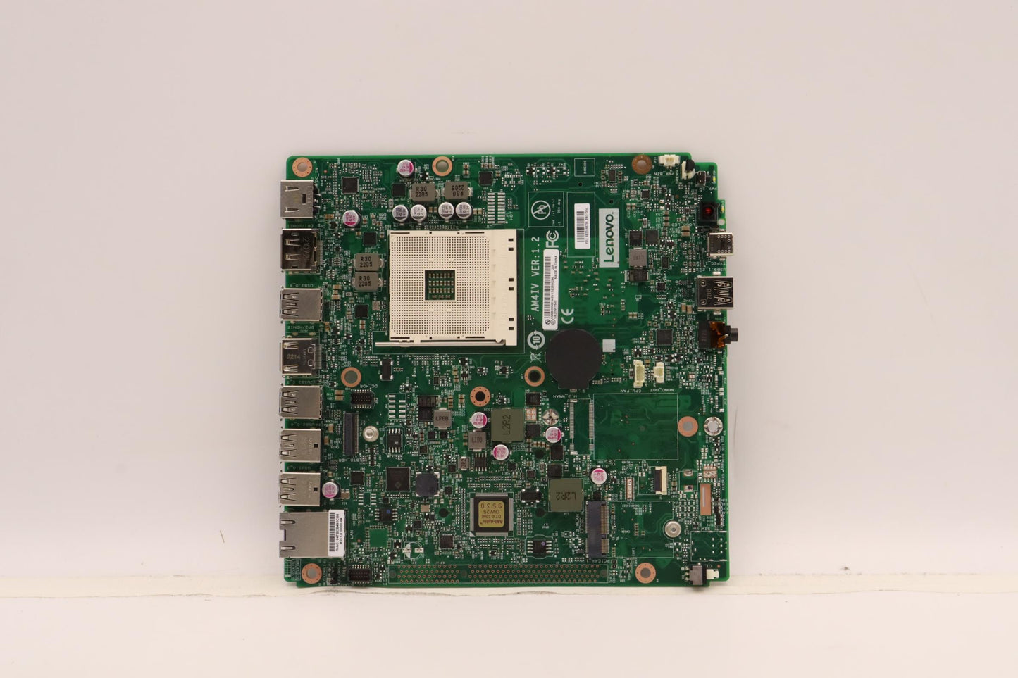 Lenovo (5B20U55235) Motherboard M75Q, Windows DPK