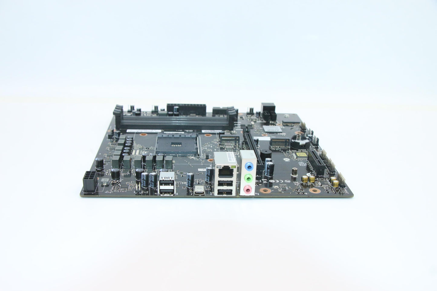 Lenovo E AB550 DDR4 DIMM x4, No OS - 5B20W27681