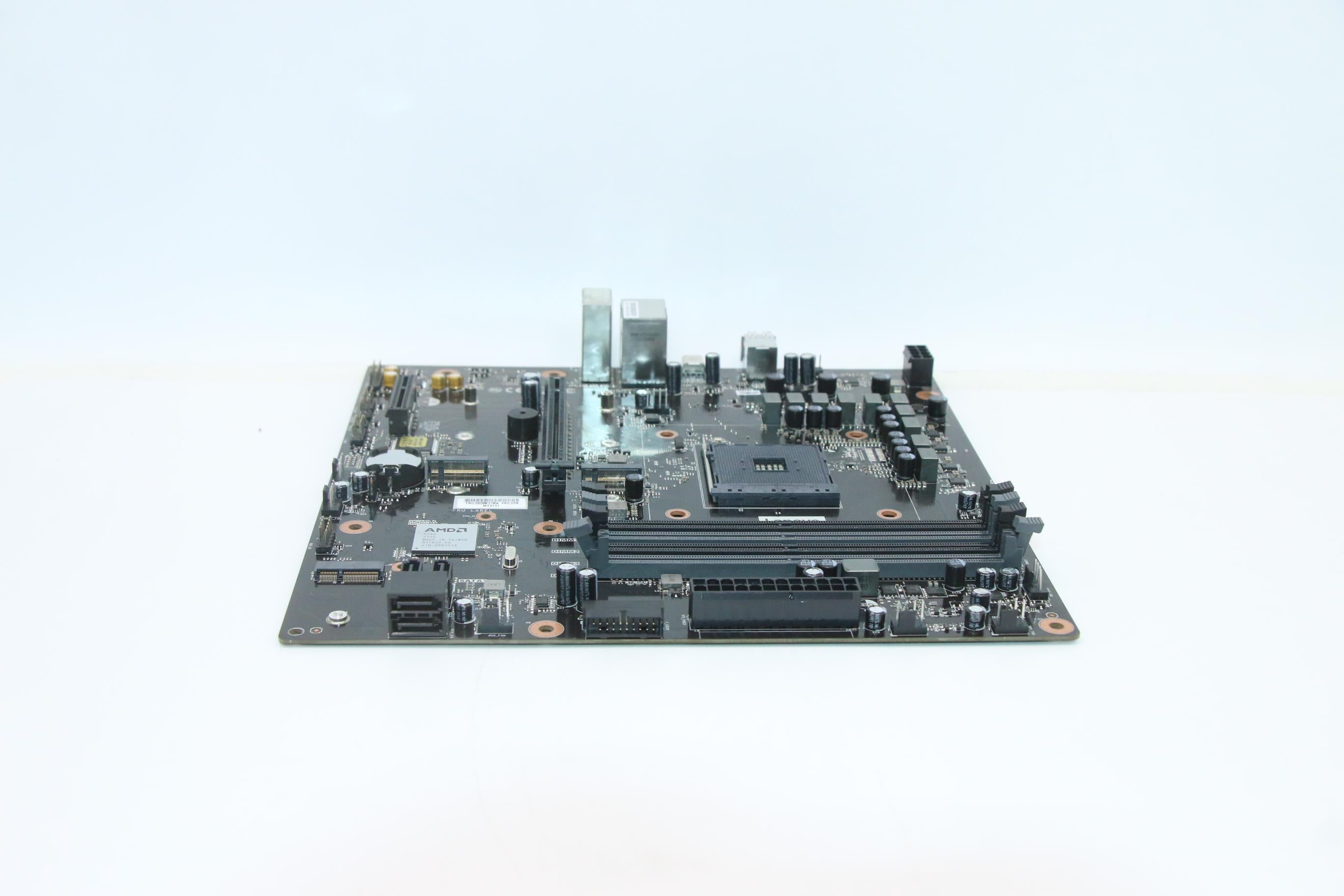 Lenovo BDPLANAR AMD Vermeer B550, Windows DPK - 5B20W27654– LenovoPart