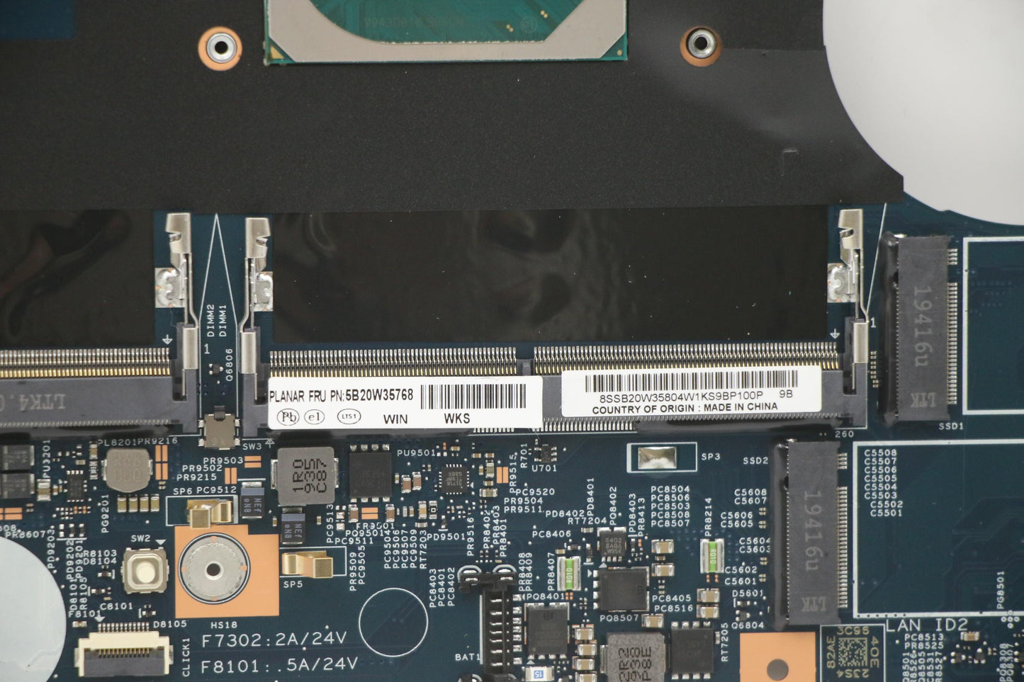 Lenovo Mb I7-9850H Vp Win Amt Dtpm Lp - 5B20W35768