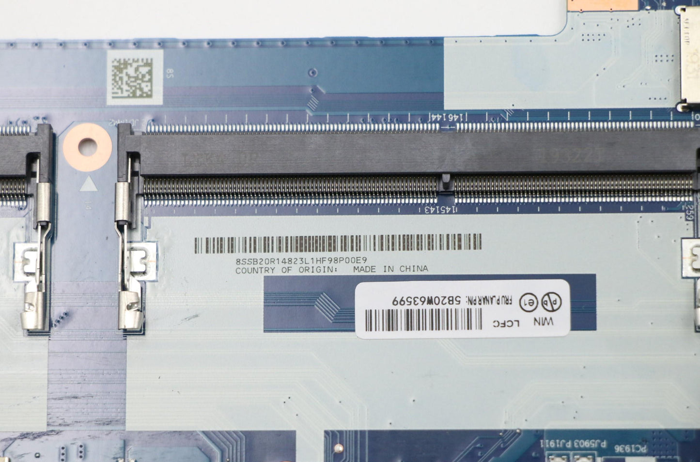 Lenovo Fe595 Mb R3 3200U V3 Win Nayt - 5B20W63599