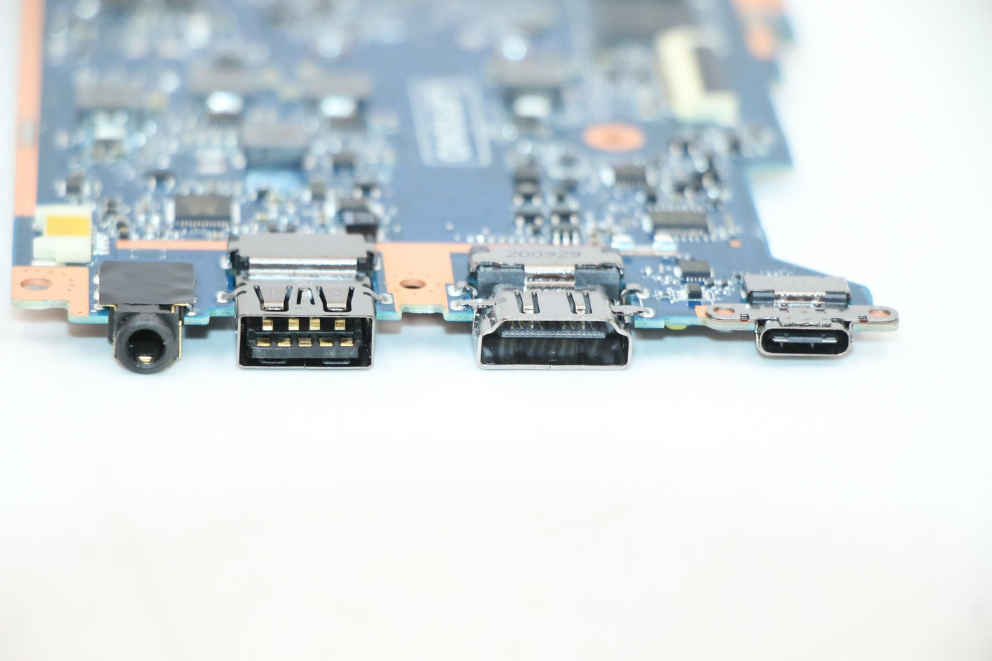 Lenovo Lia Mb(M3-8100Y 1.1G/Uma8G)Wcp - 5B20W77251