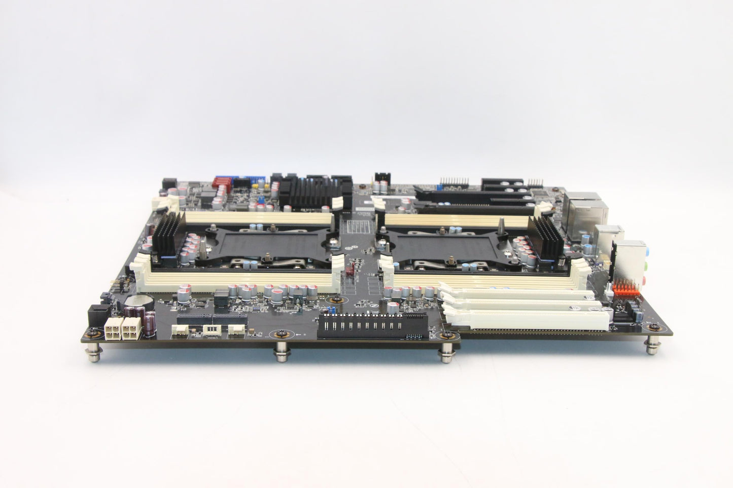 Lenovo Mb Intel Lga-3647 Win Dpk Disa - 5B20X58743