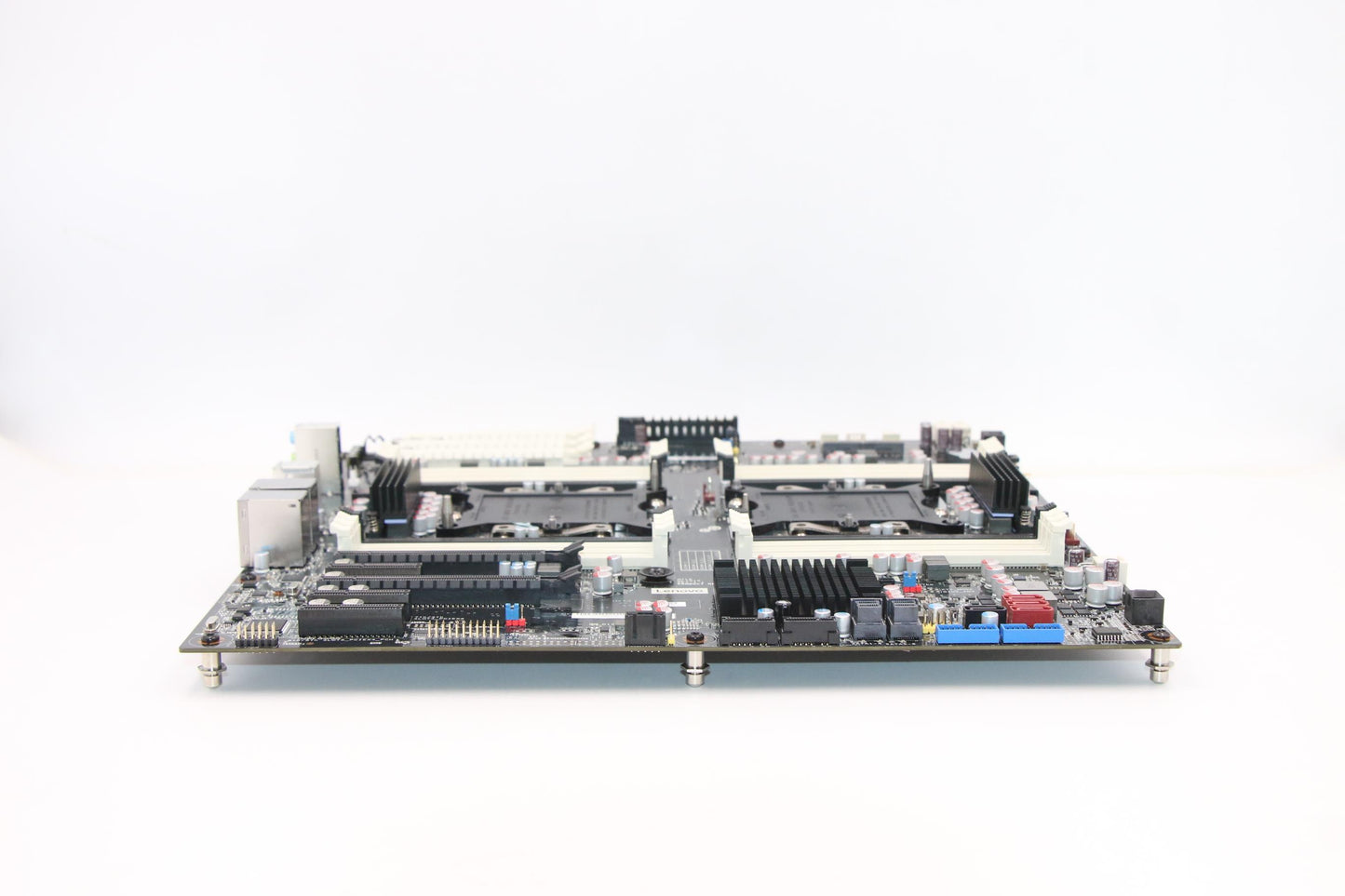 Lenovo Mb Intel Lga-3647 No Dpk Disab - 5B20X58744