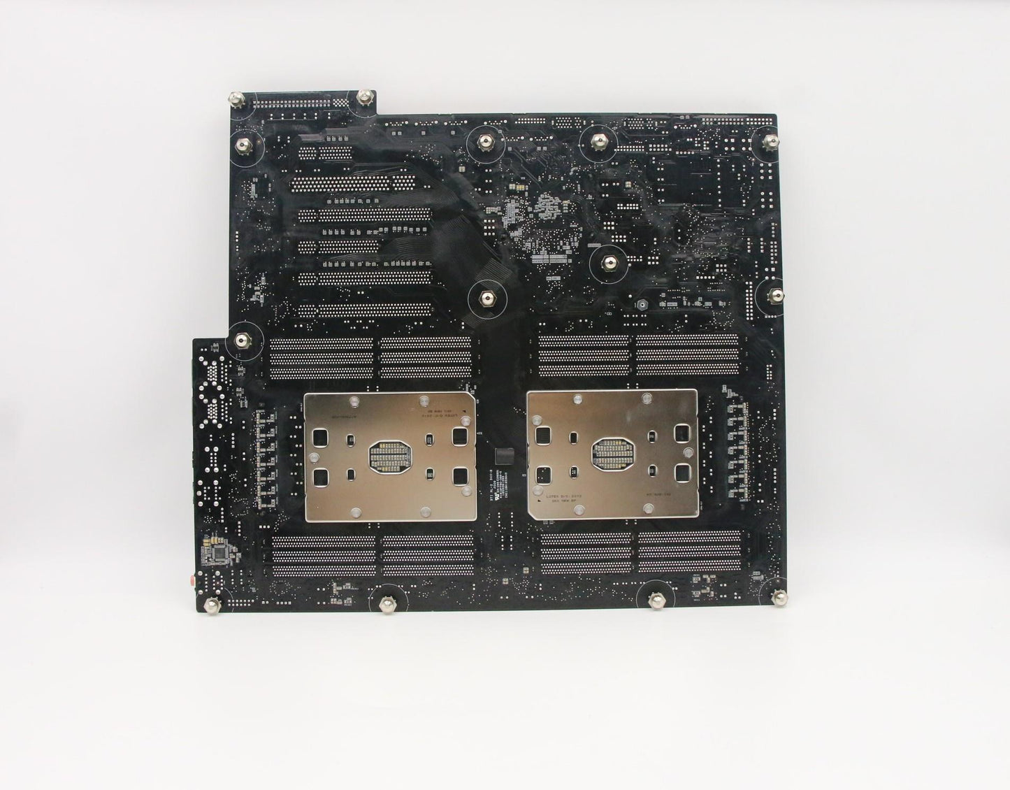 Lenovo Magic Mb Intel Lga-3647 No Dpk - 5B20X58754