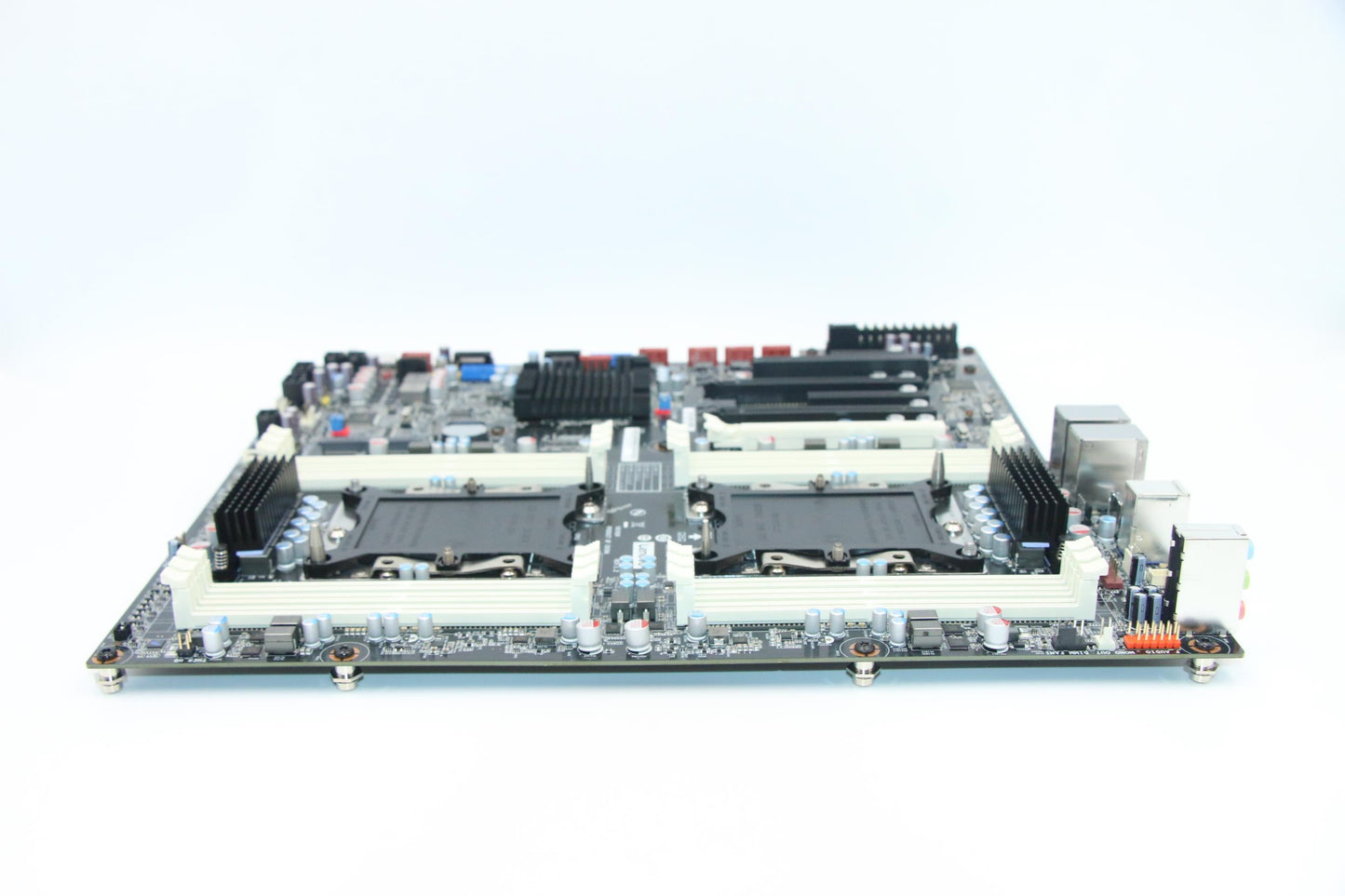 Lenovo Magic Mb Intel Lga-3647 No Dpk - 5B20X58754