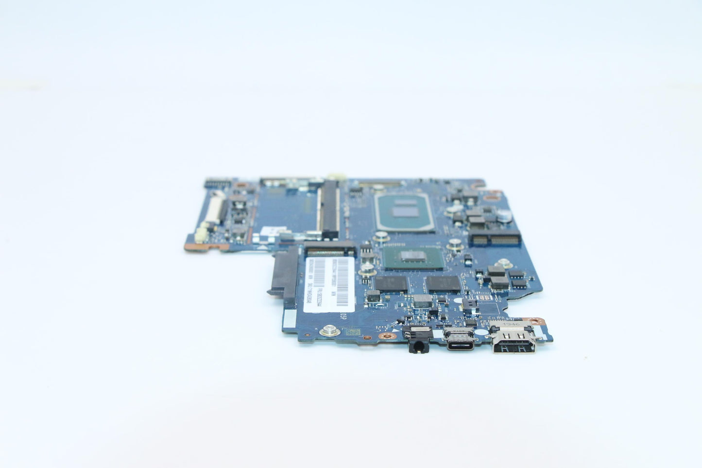Lenovo Mb Dis N17G0 I7 4G Bla Nrtc Wi - 5B20Z23944