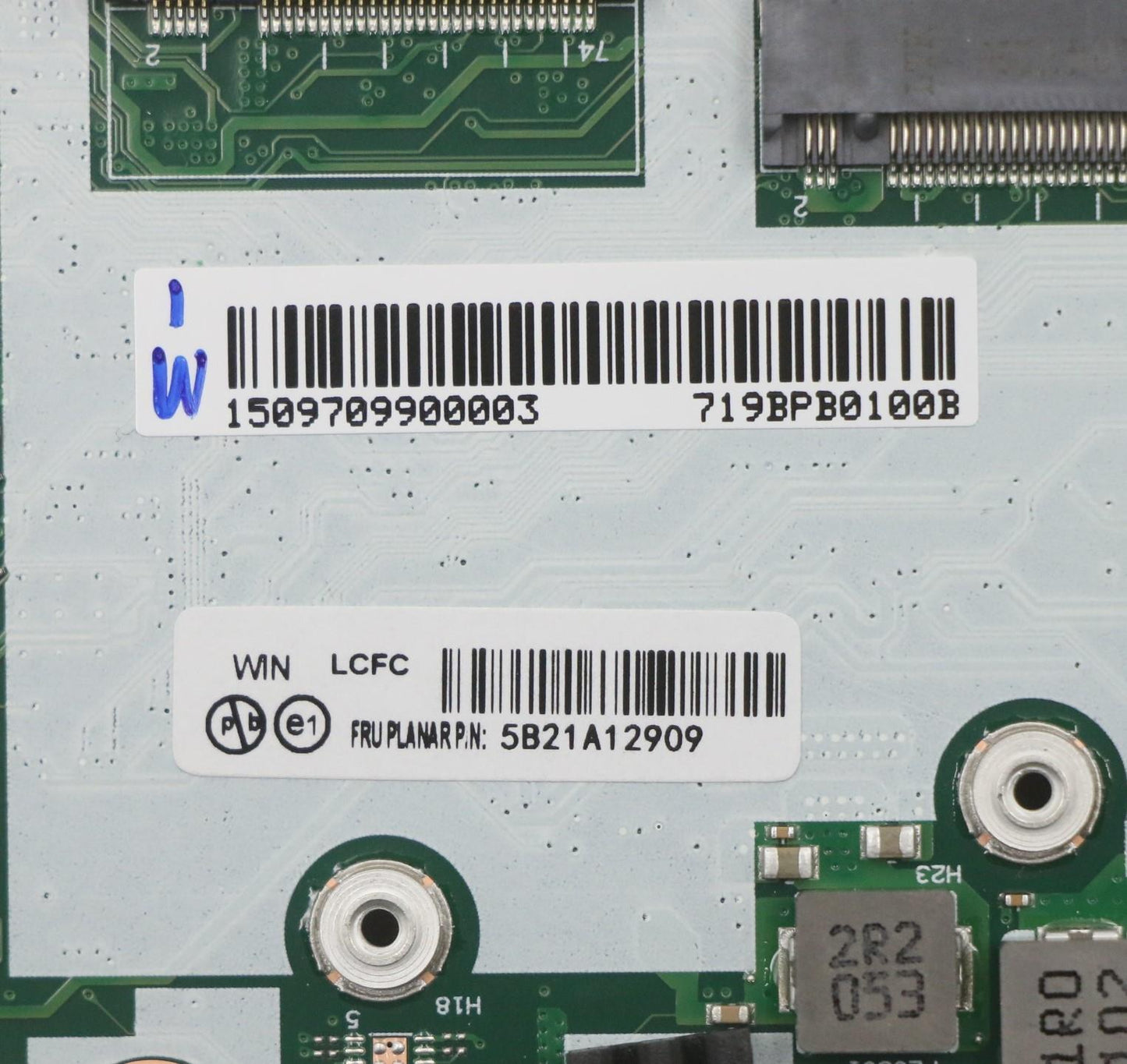 Lenovo Motherboard UHD i7-1165G7, SSD, Windows DPK - 5B21A12909