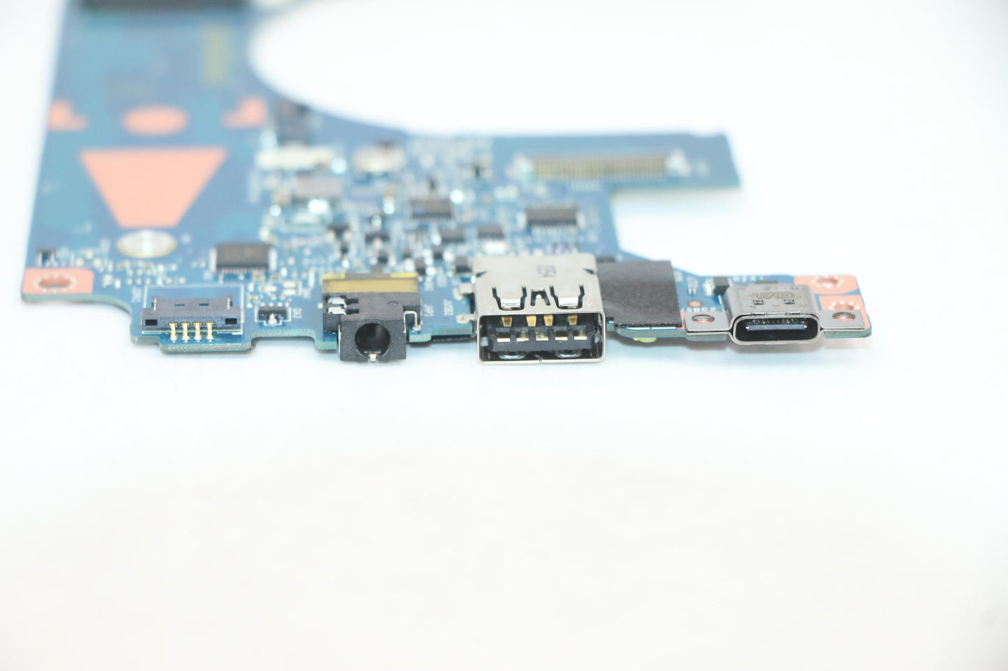 Lenovo Bdplanar Mb C 82Fn Win R54500U - 5B21B22372