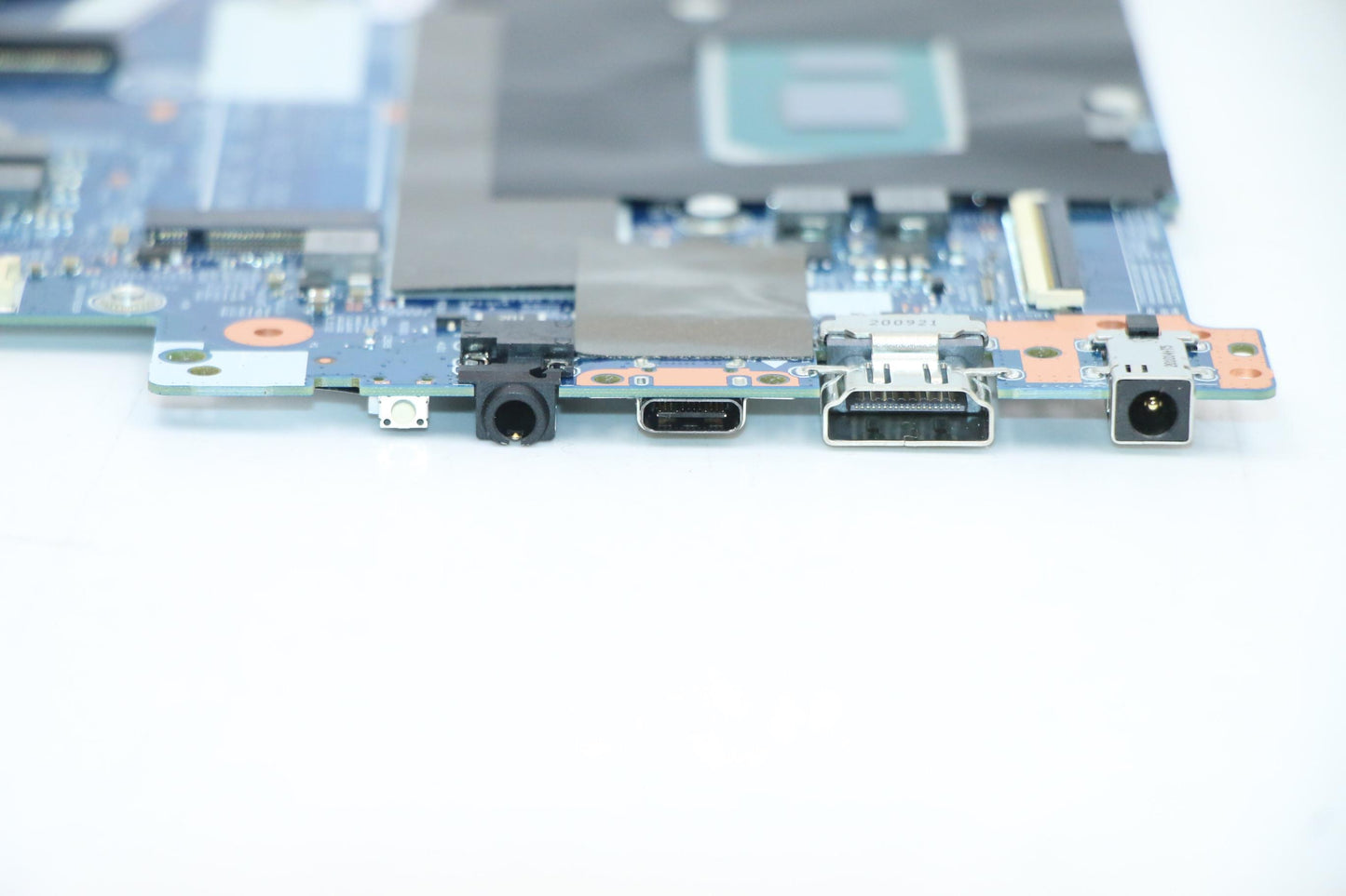 Lenovo 82HS Motherboard, i5-1135G7 Processor, UMA, 8GB RAM, Windows - 5B21B33122