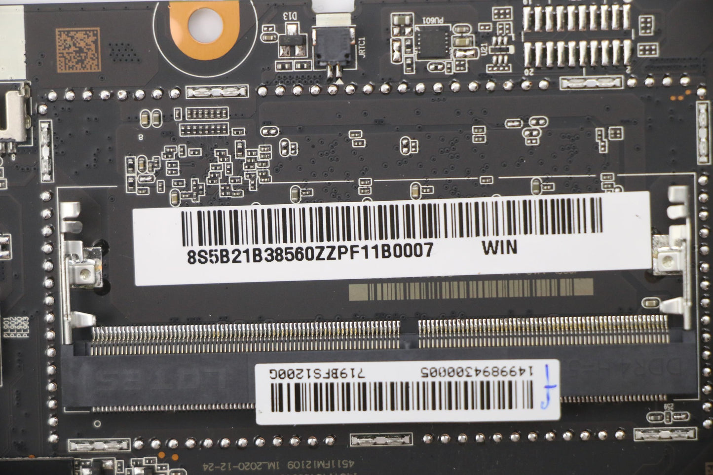 Lenovo Bdplanar Mb B82Hm Winr74800H_R - 5B21B38560