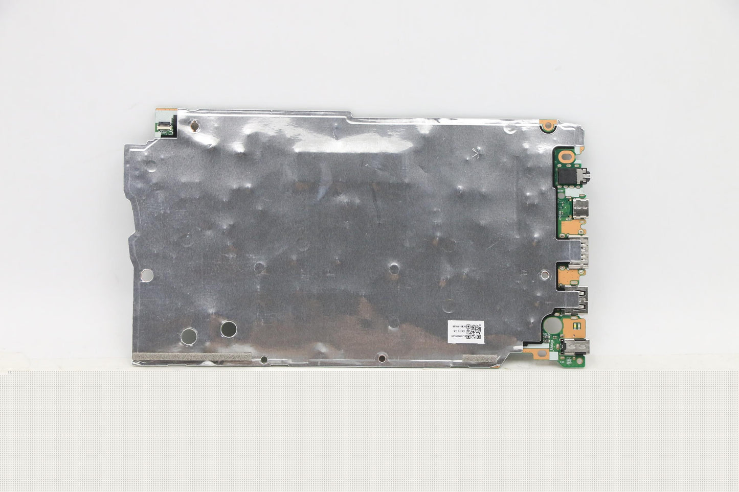 Lenovo Motherboard with Ryzen 7 5700U, 4GB UMA, RPMC - 5B21B85211