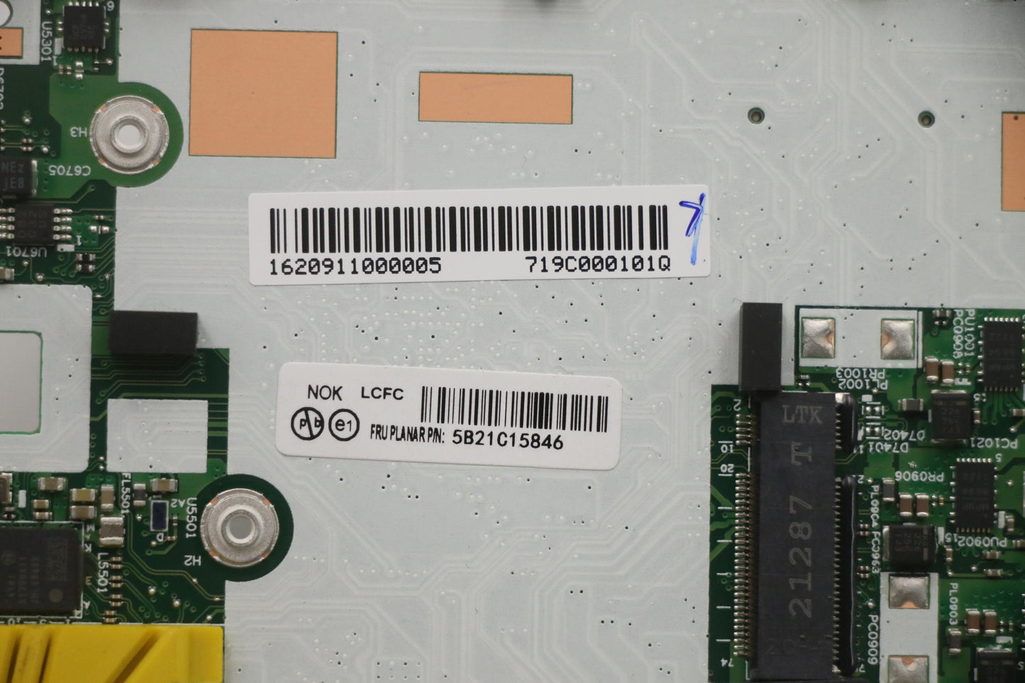 Lenovo Bdplanar Fli7-1185G7 8G Vp Nok - 5B21C15846