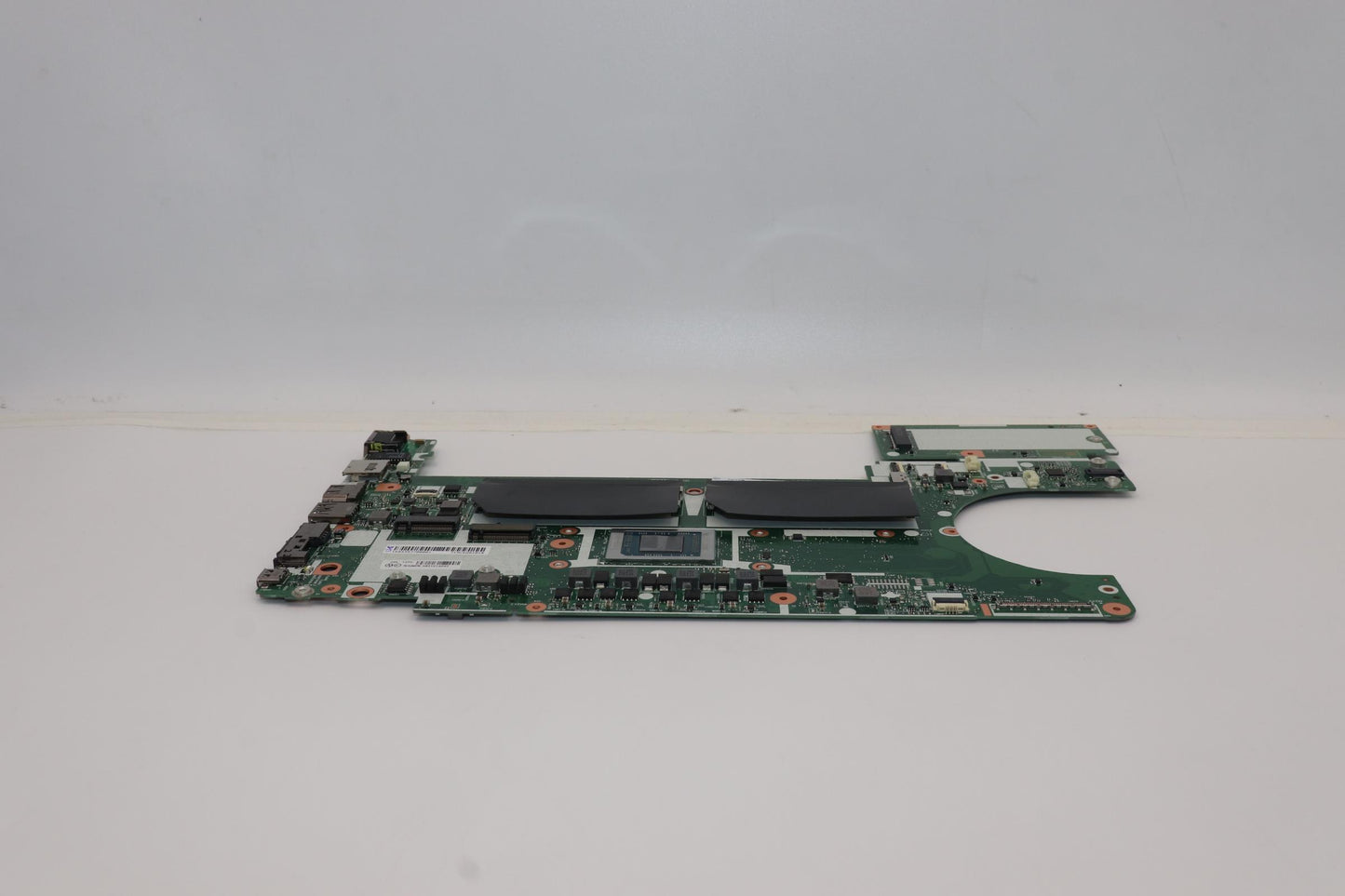Lenovo Bdplanar Fl R7P 5850U Ig,Win,Y - 5B21C16042