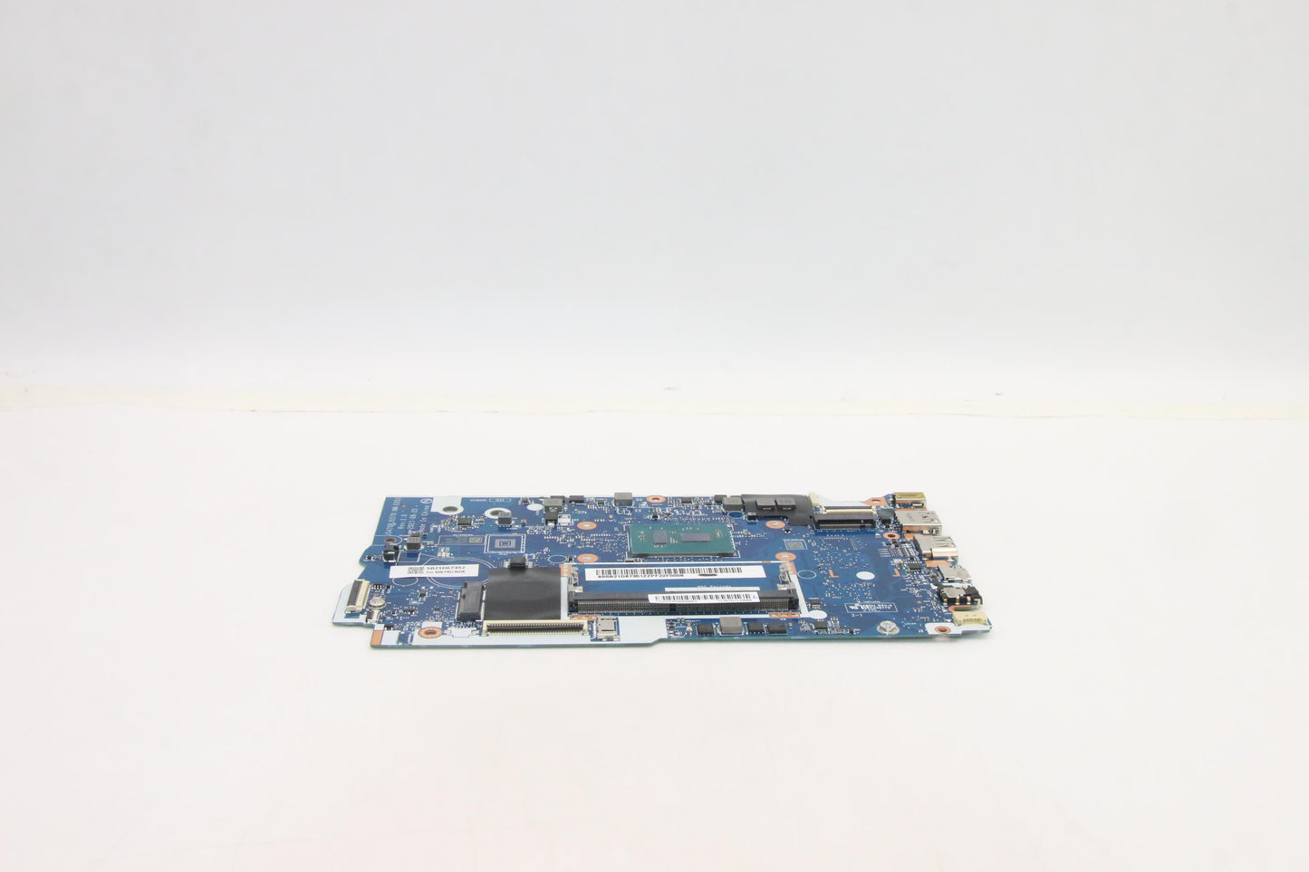 Lenovo Bdplanar Mbl82Lvnokn6000_Uma_4 - 5B21D67352