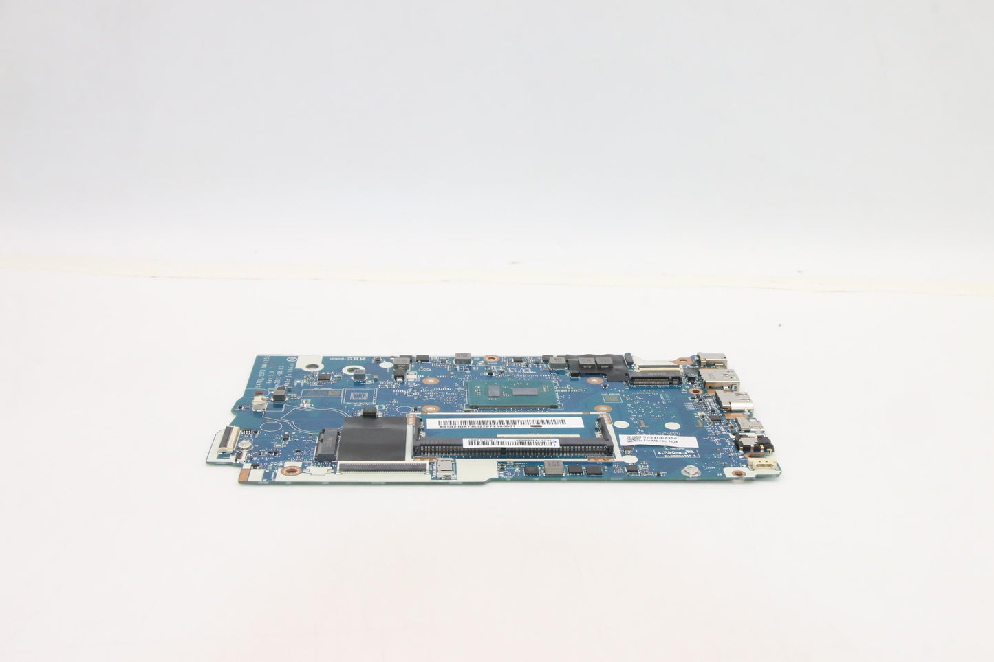 Lenovo Bdplanar Mbl82Lvnokn6000_Uma_0 - 5B21D67354