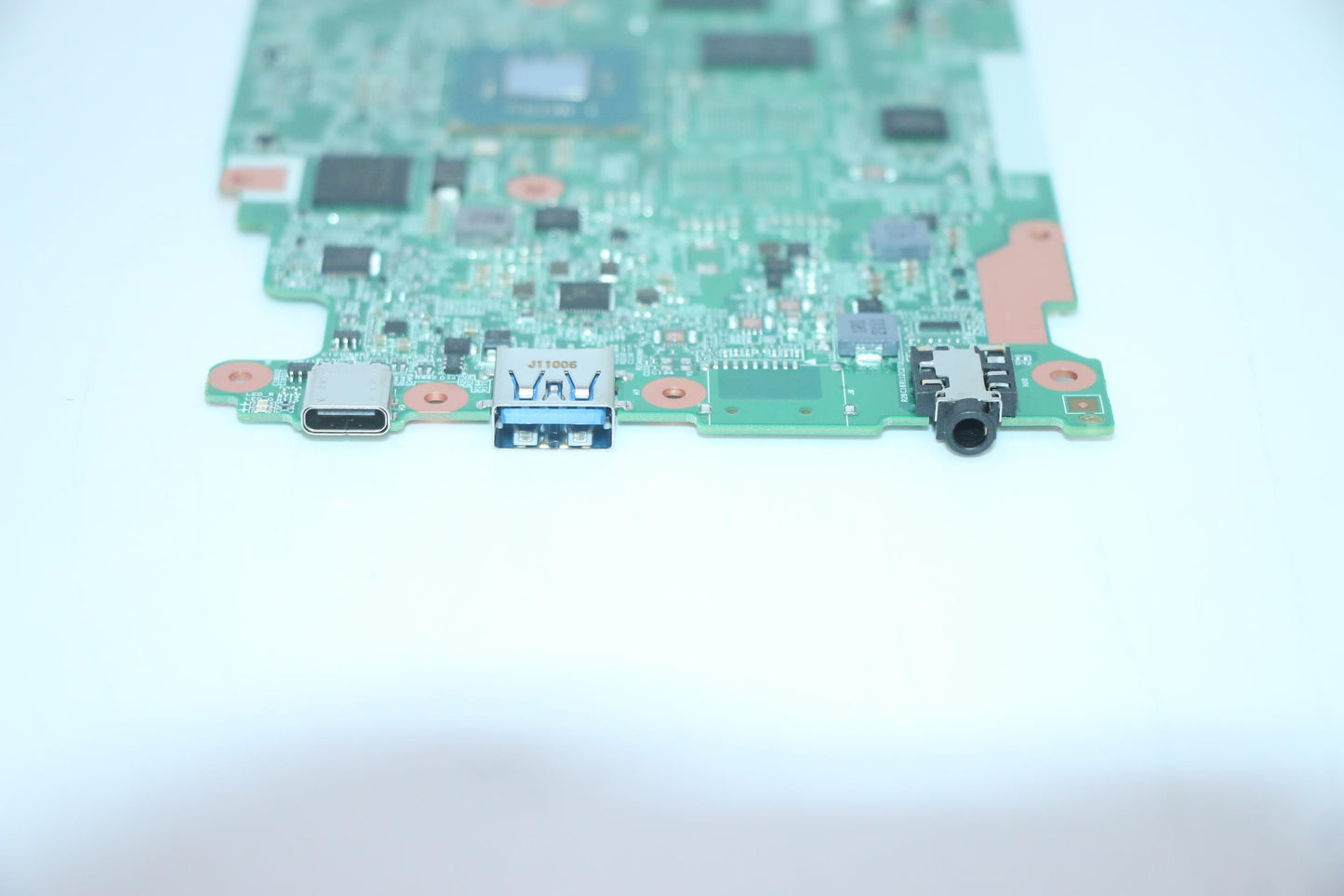 Lenovo BDPLANAR Motherboard MBL81MANOK, Intel N4020, UMA, 4GB, 32GB NCN+N - 5B21E09655