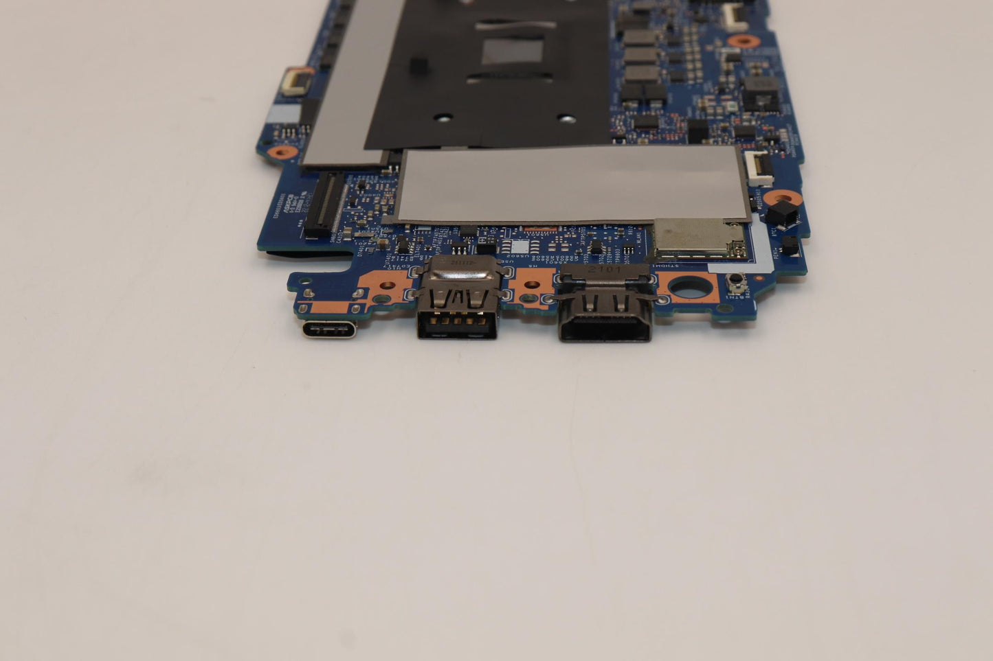 Lenovo Motherboard with R7 PRO 5875U, 16GB RAM, Windows - 5B21E18335