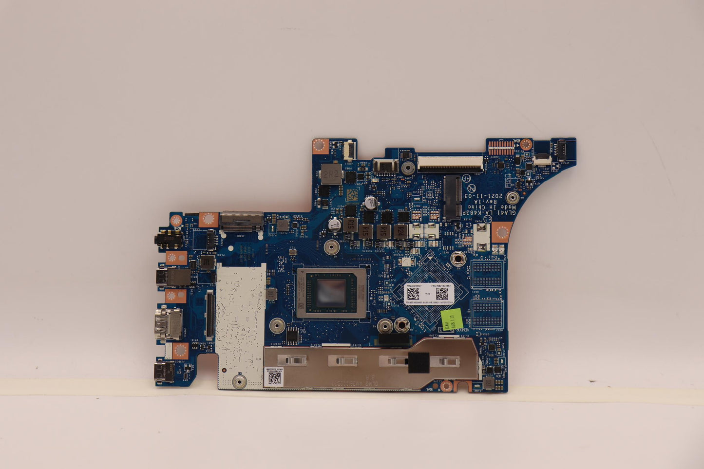 Lenovo Bdplanar Mb C 82L7 Win R5Uma 8 - 5B21E22882