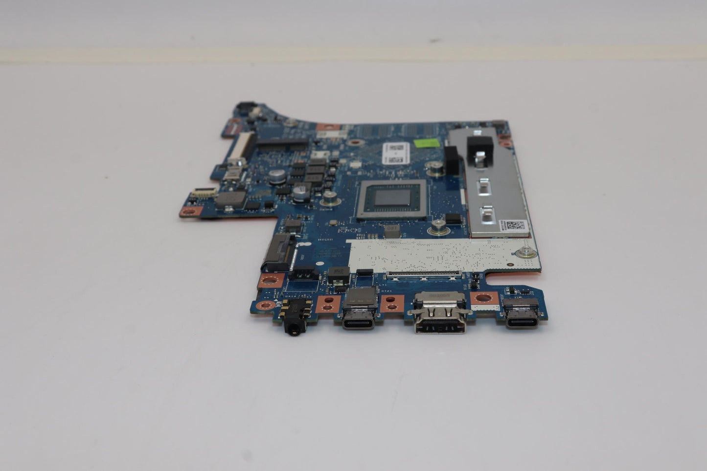 Lenovo Bdplanar Mb C 82L7 Win R5Uma 8 - 5B21E22882