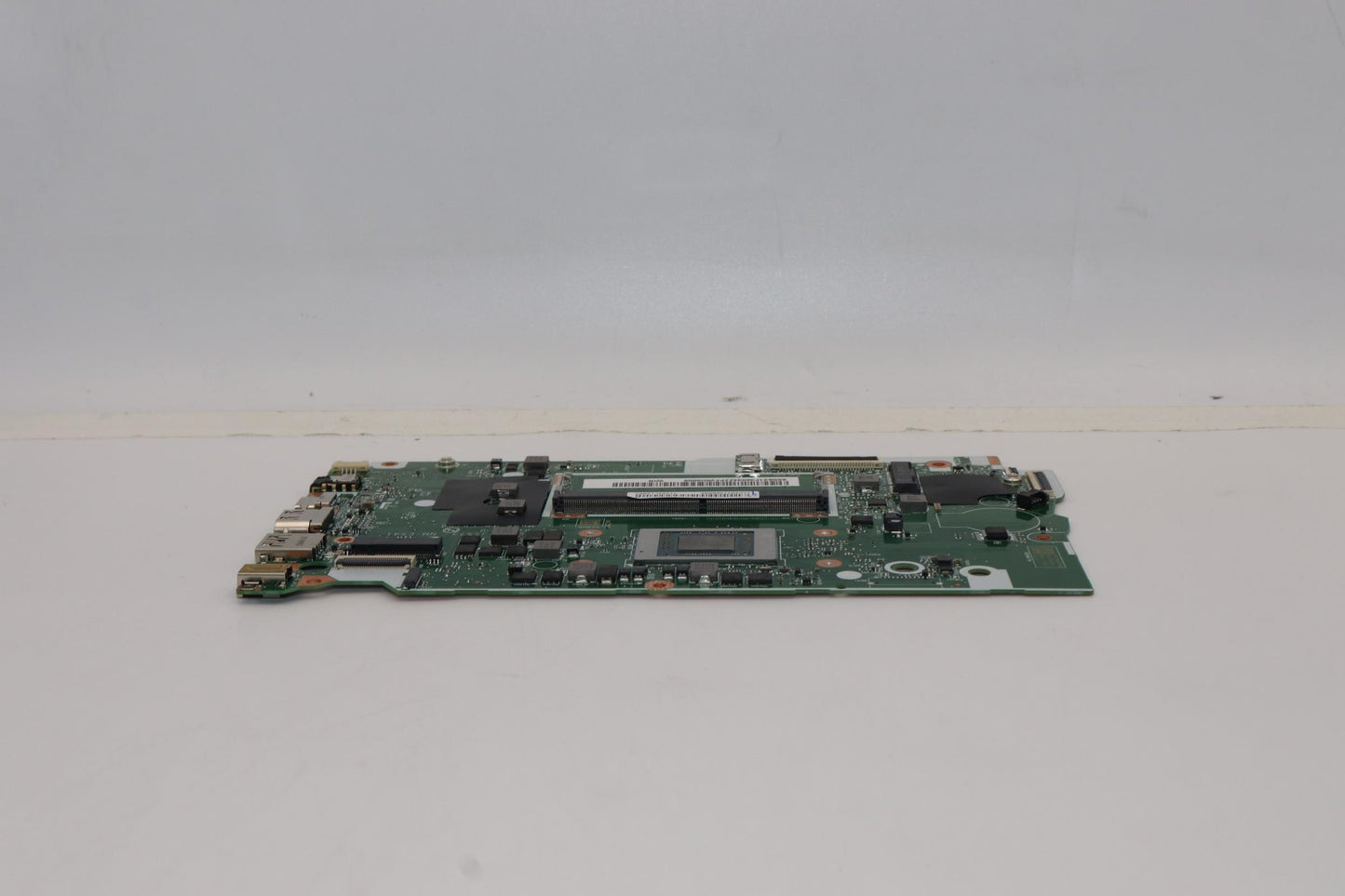 Lenovo Bdplanar Mb L82R3 Win R75700U_ - 5B21F39034