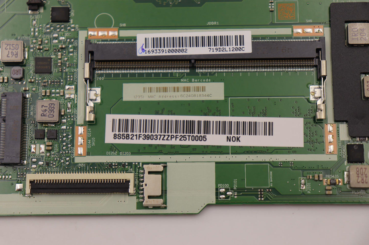 Lenovo Bdplanar Mb L82R3 Nok R55500U_ - 5B21F39037