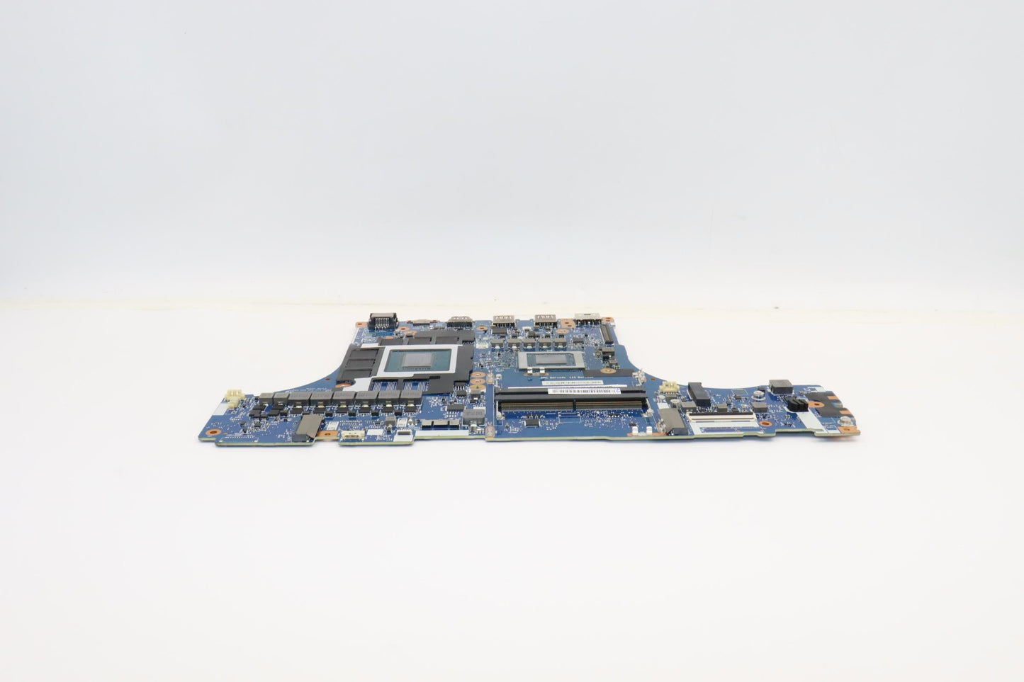 Lenovo Motherboard L82RG, R7-6800H, RTX 3060, 6GB RAM - 5B21F65786