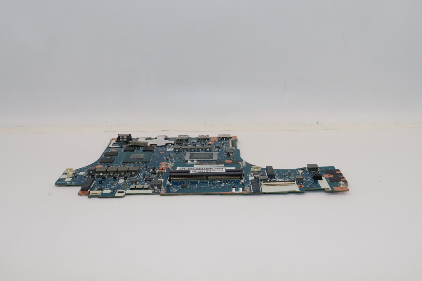 Lenovo Bdplanar Mbl82Renok R56600Hrtx - 5B21H23621