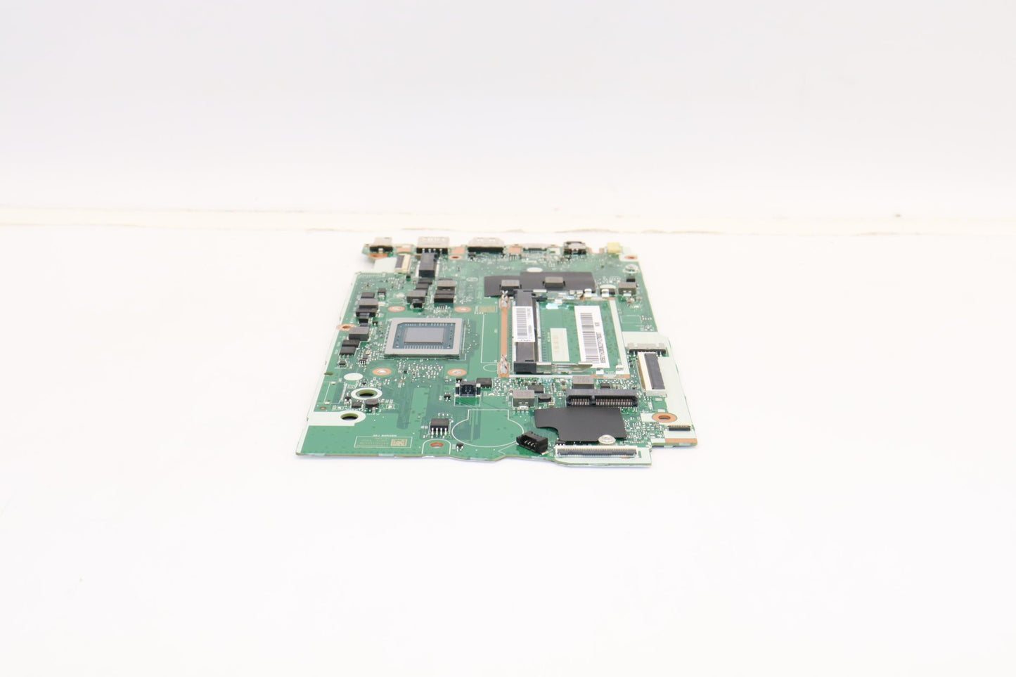 Lenovo Bdplanar Mb L82Tu Nok R55625Uu - 5B21H23639