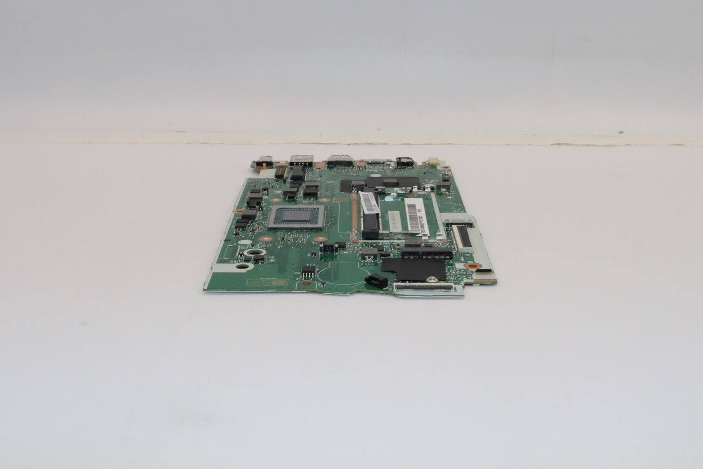 Lenovo Bdplanar Mb L82Tu Win R35425Uu - 5B21H23640