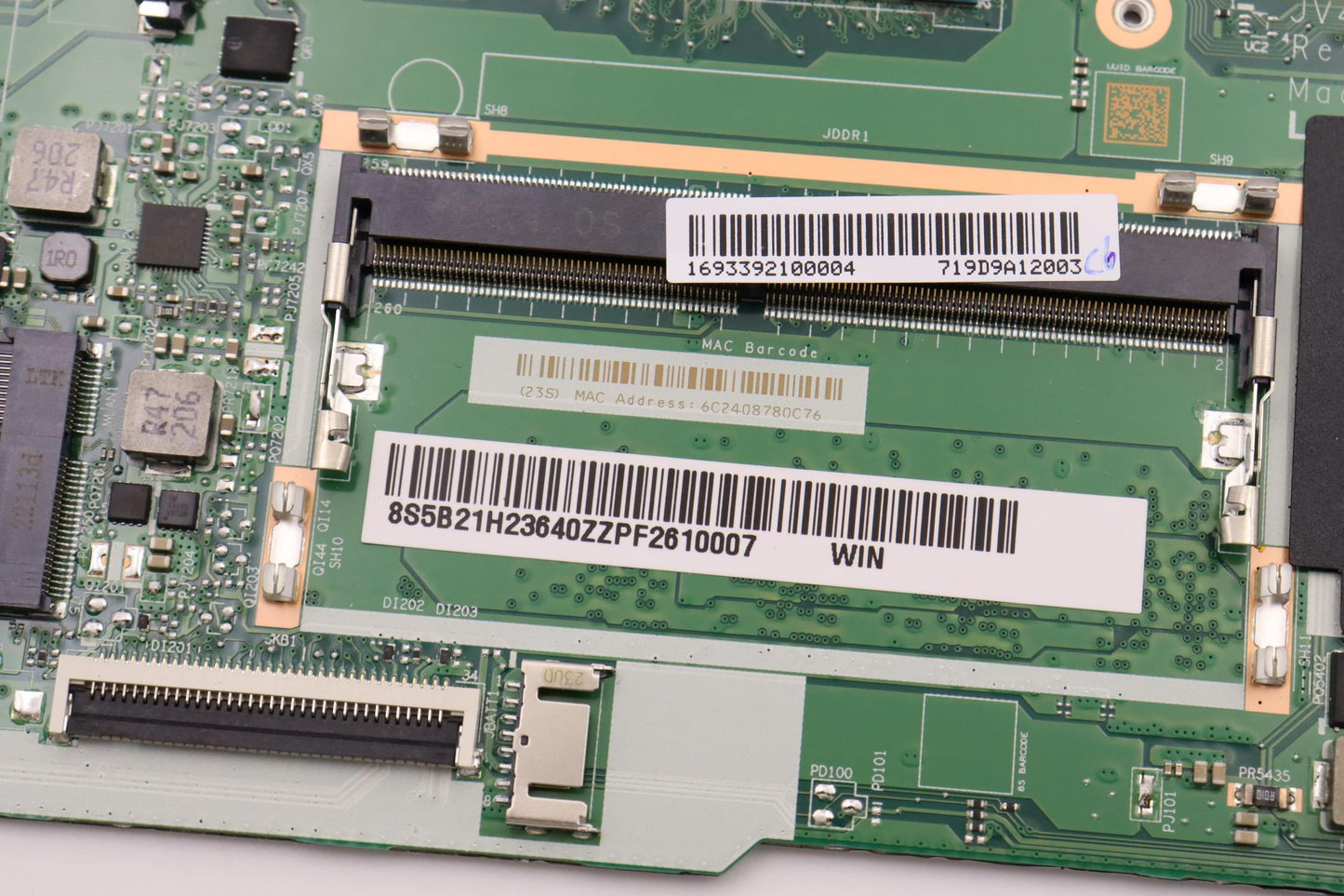 Lenovo Bdplanar Mb L82Tu Win R35425Uu - 5B21H23640