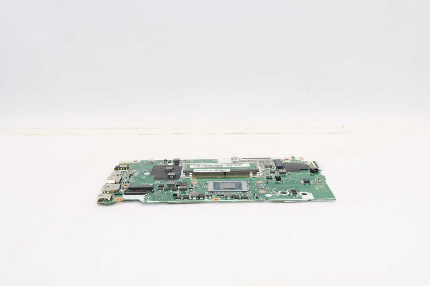 Lenovo Bdplanar Mb L82Tu Nok R35425Uu - 5B21H23641