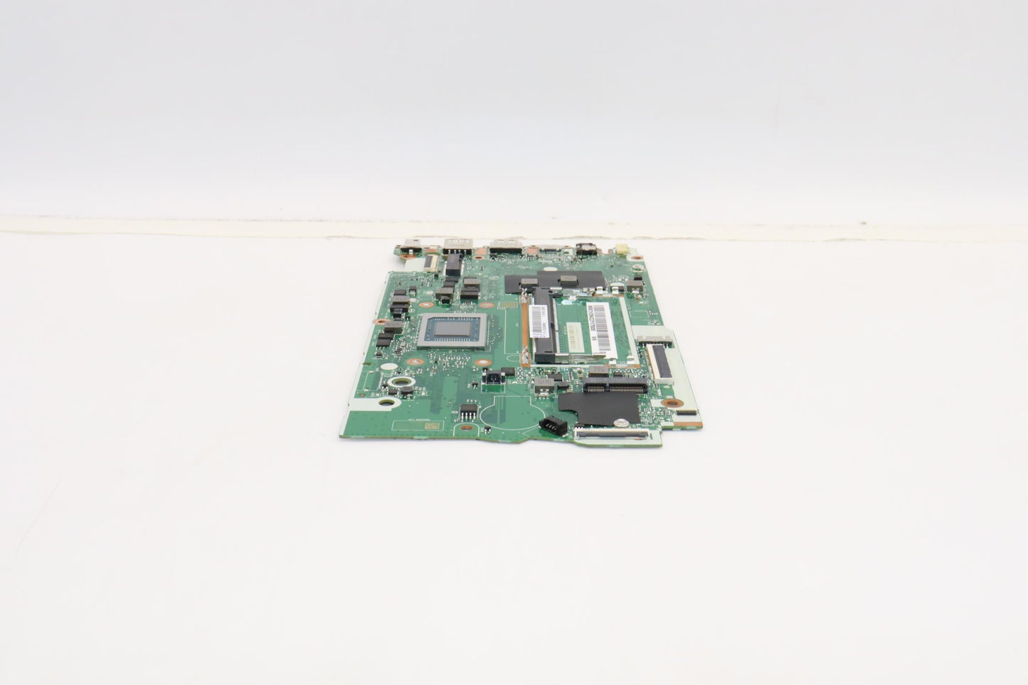Lenovo Bdplanar Mb L82Tu Win R75825Uu - 5B21H23642