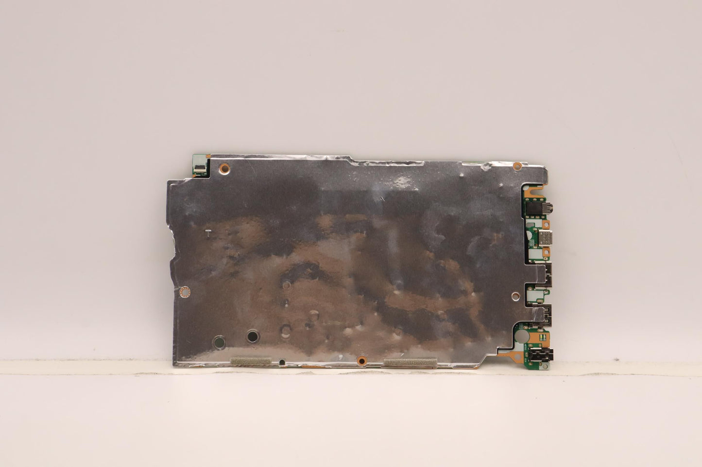 Lenovo Bdplanar Mb L82Tu Nok R75825Uu - 5B21H23643