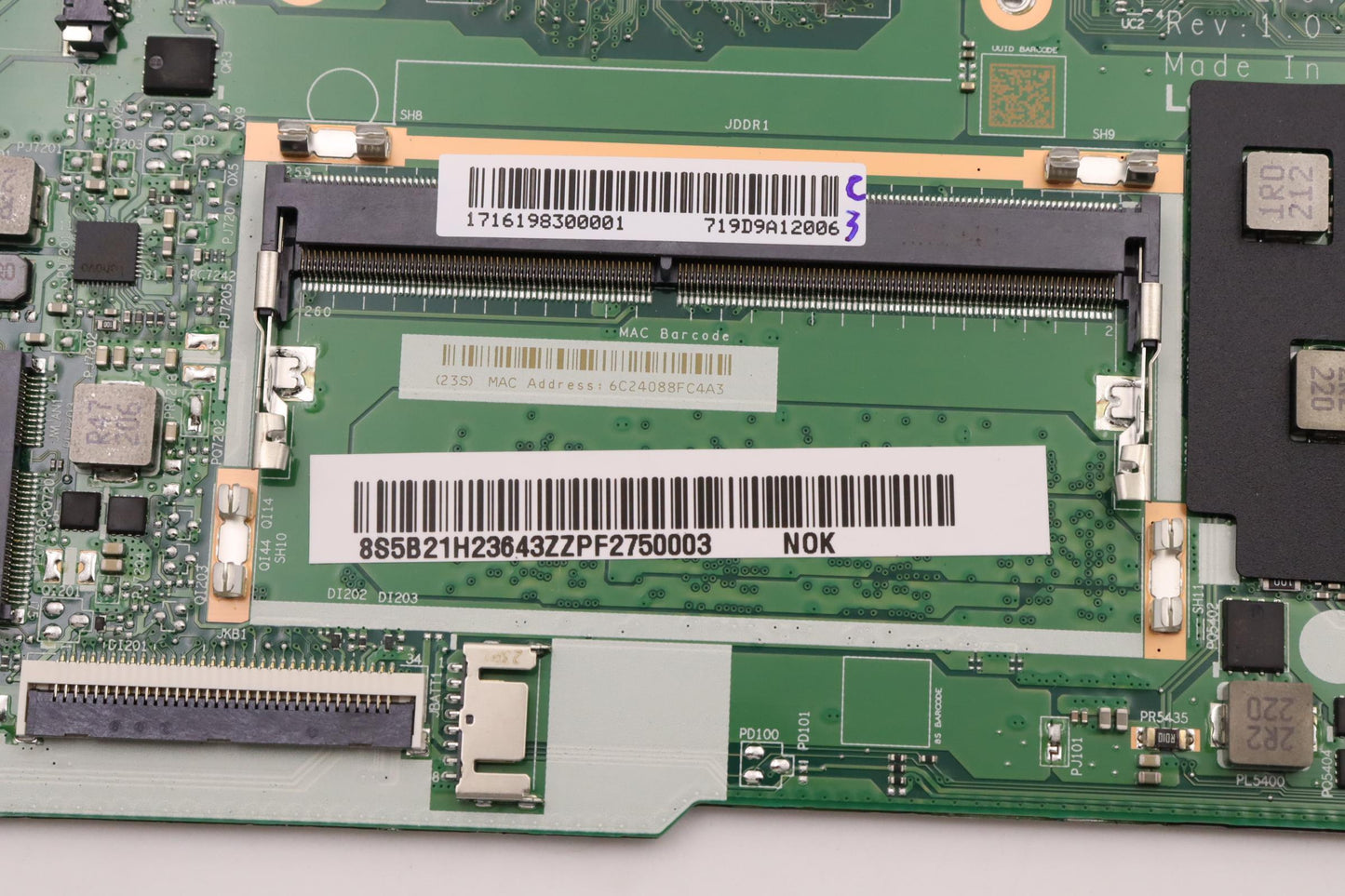 Lenovo Bdplanar Mb L82Tu Nok R75825Uu - 5B21H23643