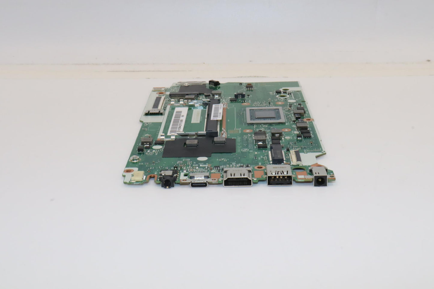 Lenovo Bdplanar Mb L82Tu Win R55625Uu - 5B21H23644