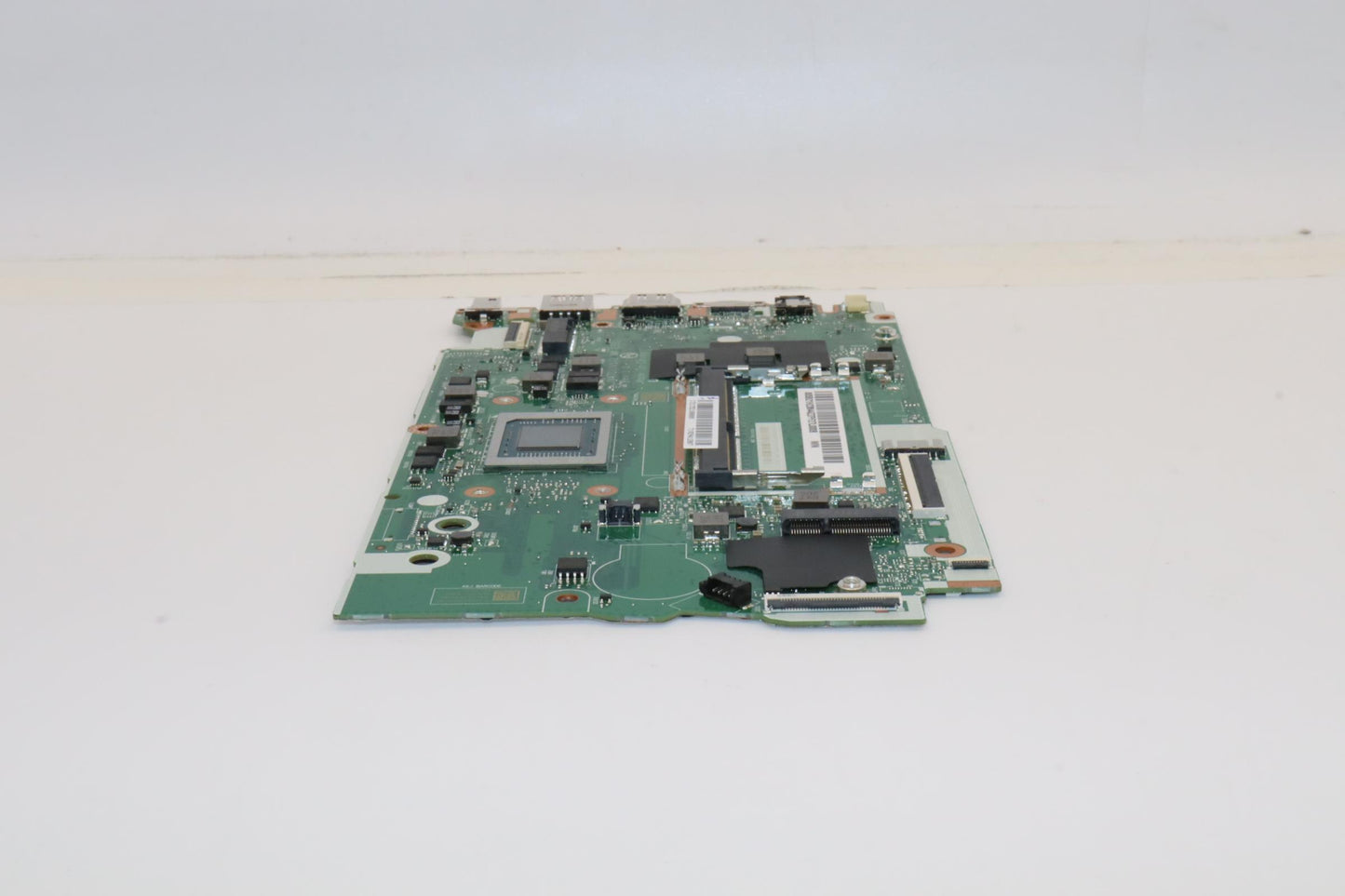 Lenovo Bdplanar Mb L82Tu Win R55625Uu - 5B21H23644