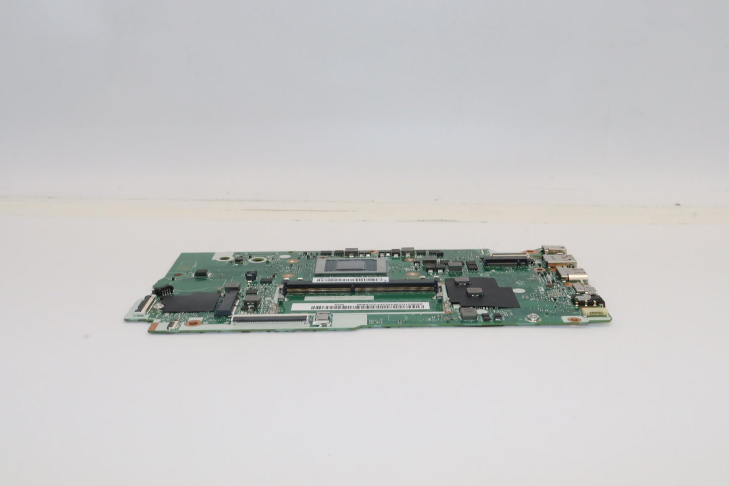 Lenovo Bdplanar Mb L82Tu Win R55625Uu - 5B21H23644