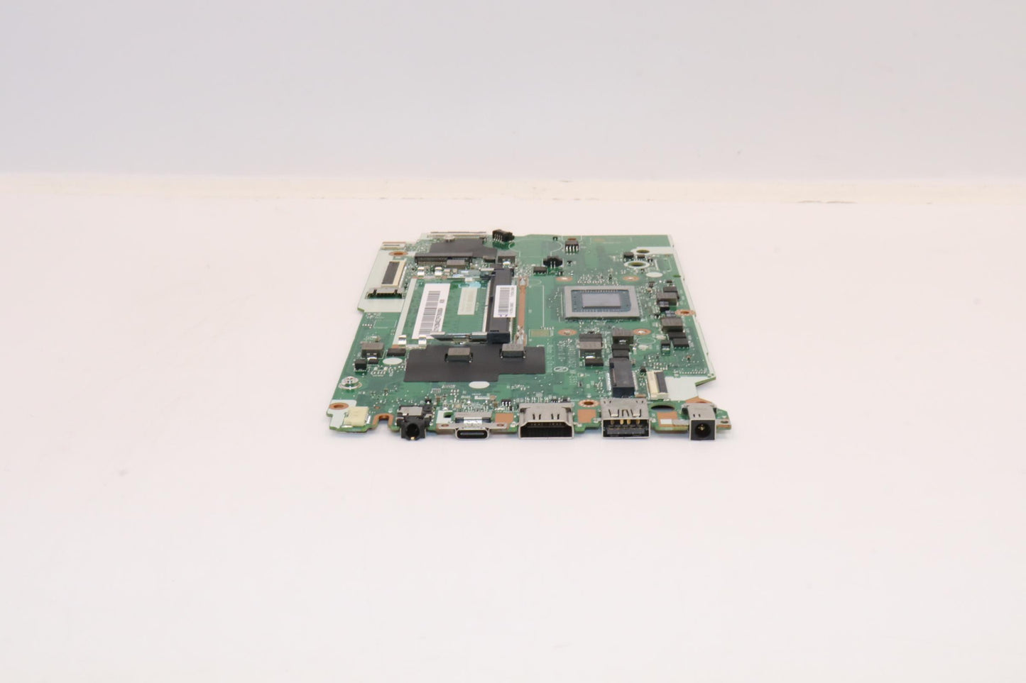 Lenovo Bdplanar Mb L82Tu Nok R55625Uu - 5B21H23645