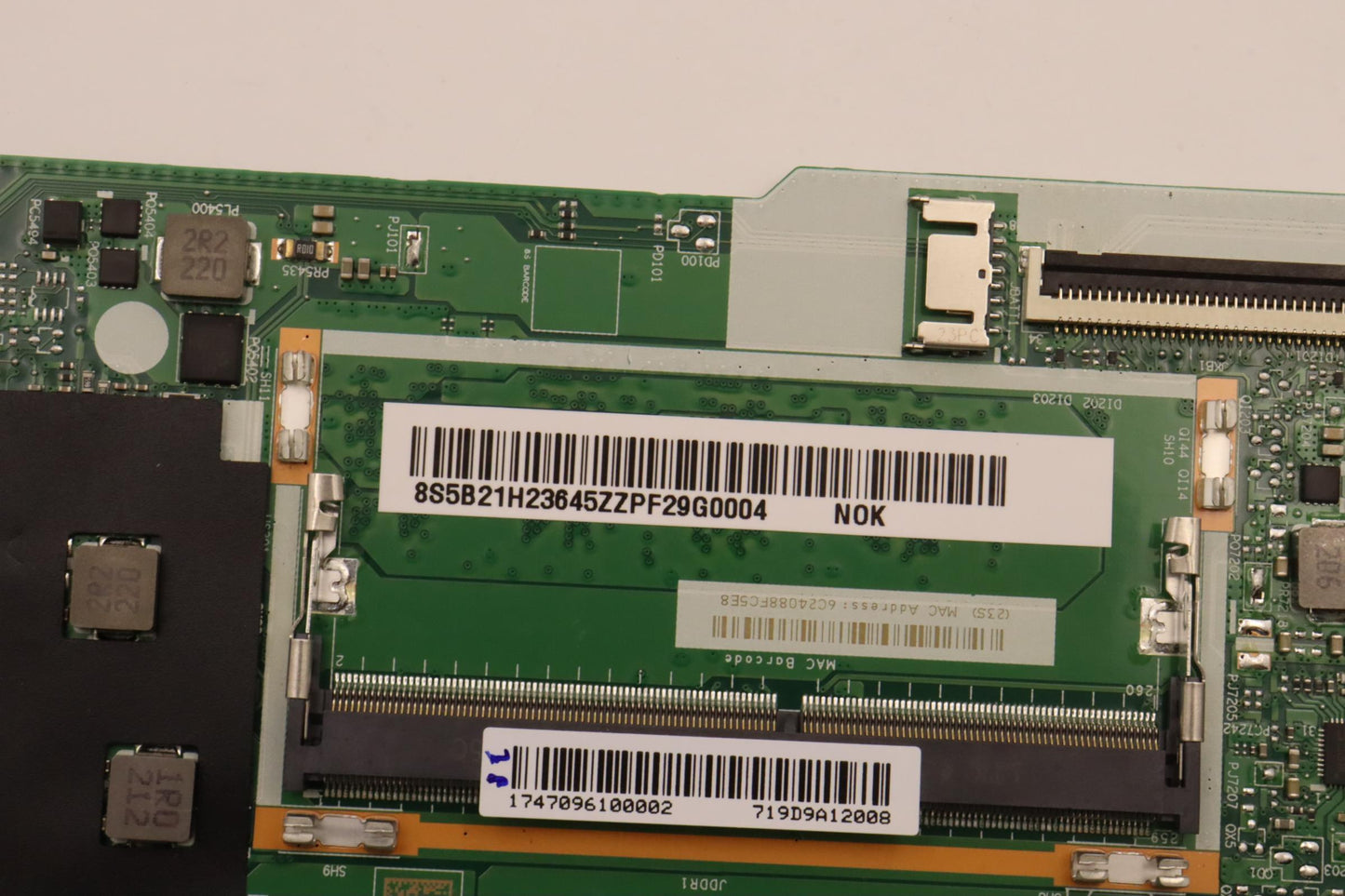 Lenovo Bdplanar Mb L82Tu Nok R55625Uu - 5B21H23645