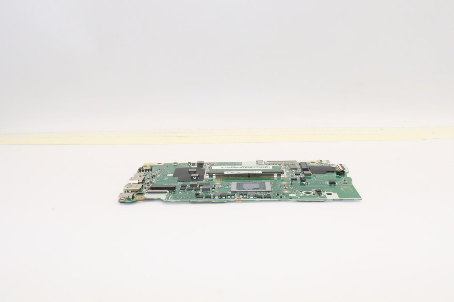 Lenovo Bdplanar Mbl82Tvnok R75825Uuma - 5B21H24550