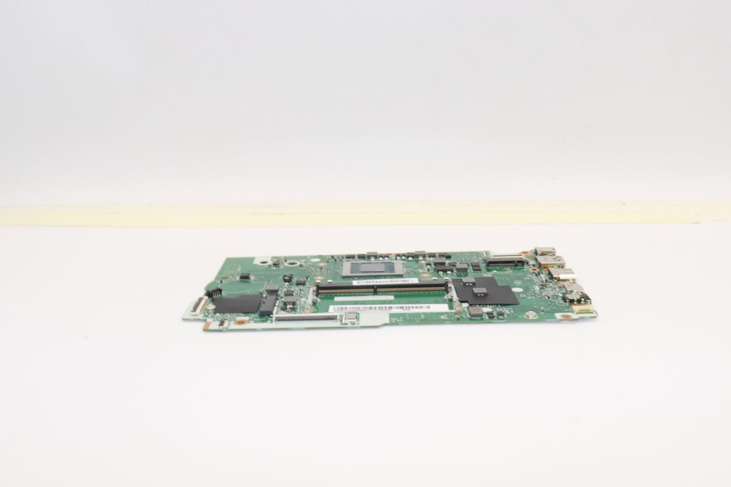 Lenovo Bdplanar Mbl82Tvnok R75825Uuma - 5B21H24550