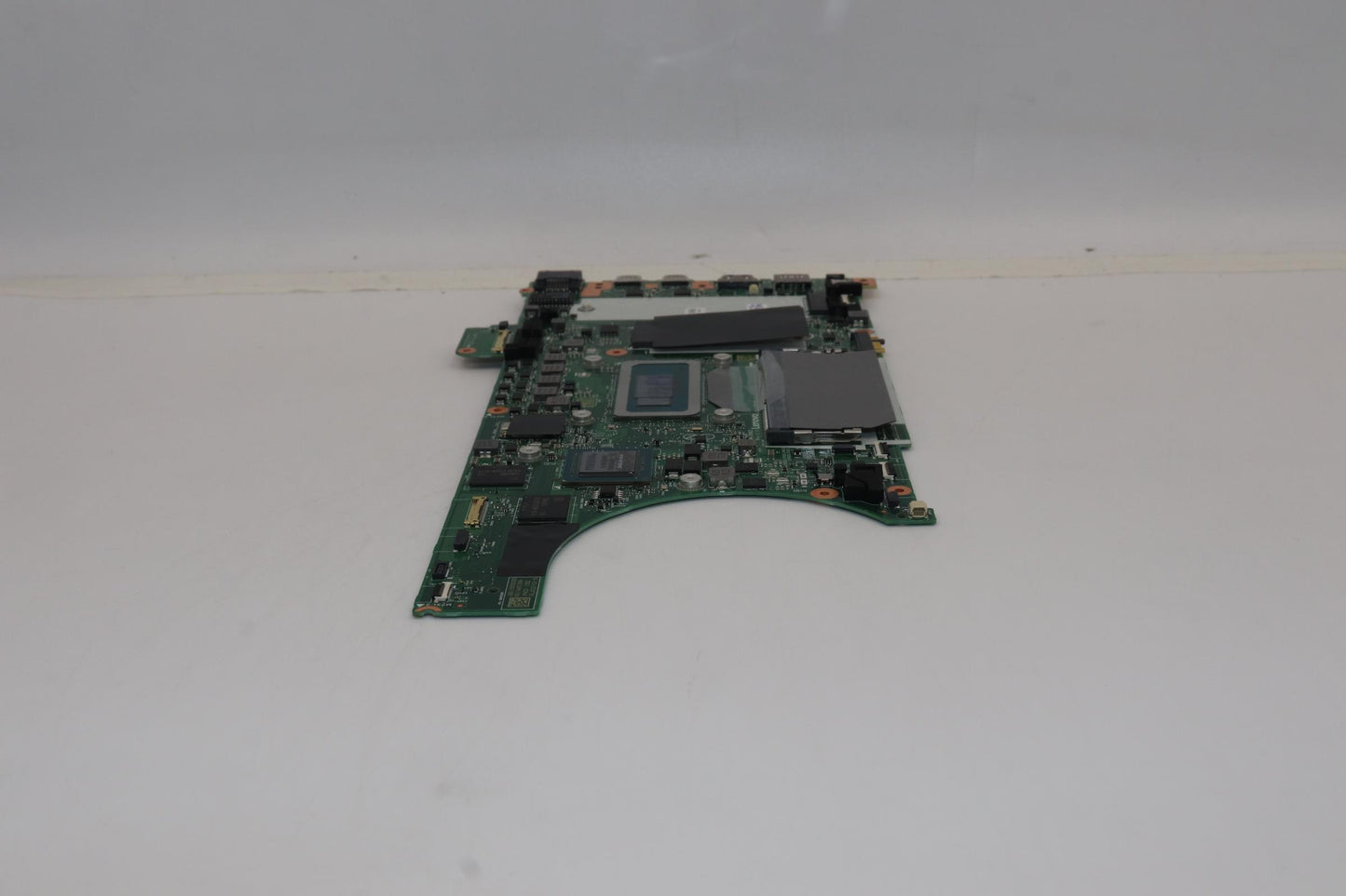 Lenovo Motherboard i7-1260P, 16GB RAM, AX211, Windows - 5B21H65441