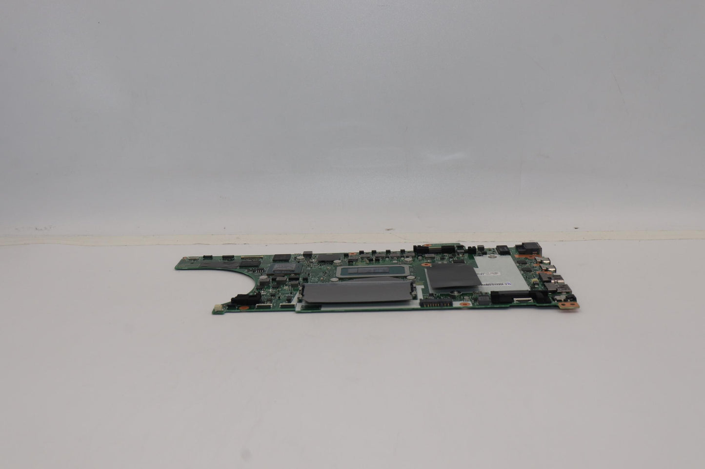Lenovo Motherboard i7-1260P, 16GB RAM, AX211, Windows - 5B21H65441