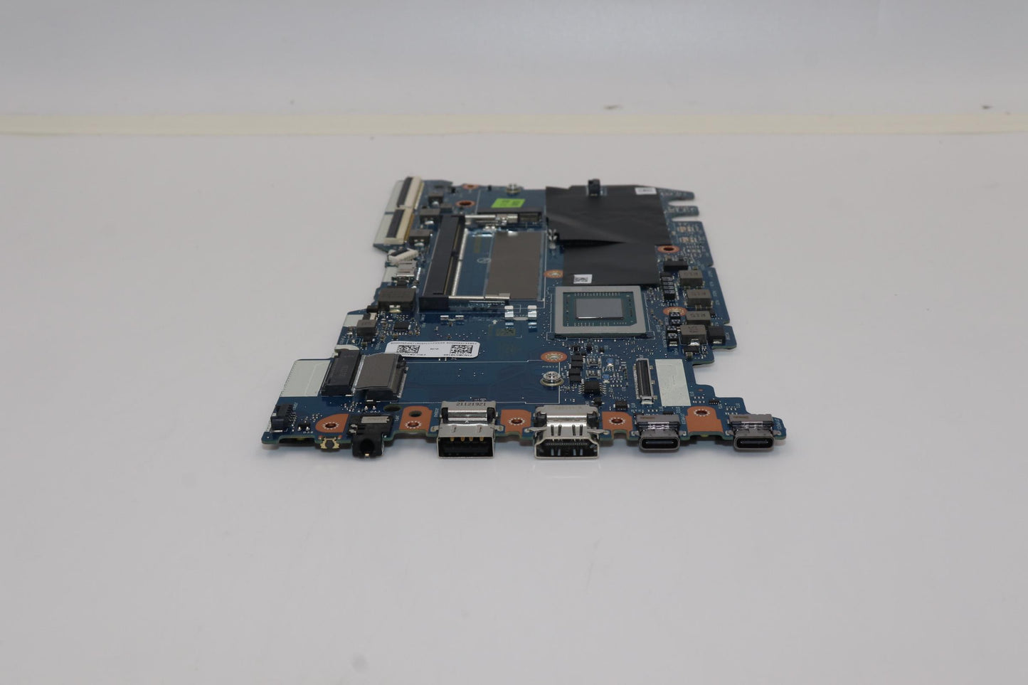 Lenovo Motherboard R7, UMA Graphics, 8GB RAM, Windows DPK - 5B21H70534