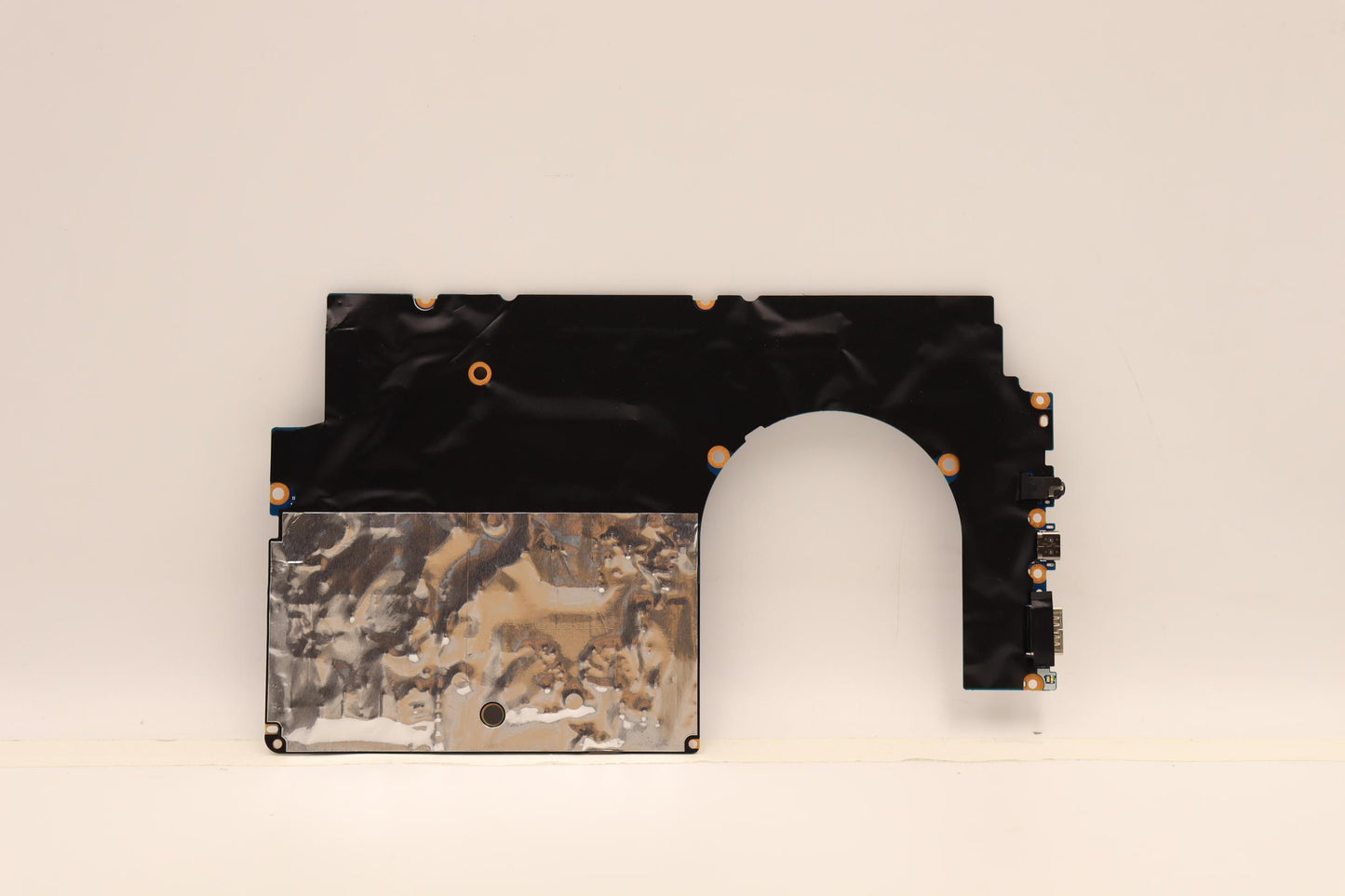 Lenovo BDPLANAR MB R7HSCE, RTX3050, 4GB, 16GB, WINRM - 5B21H82474